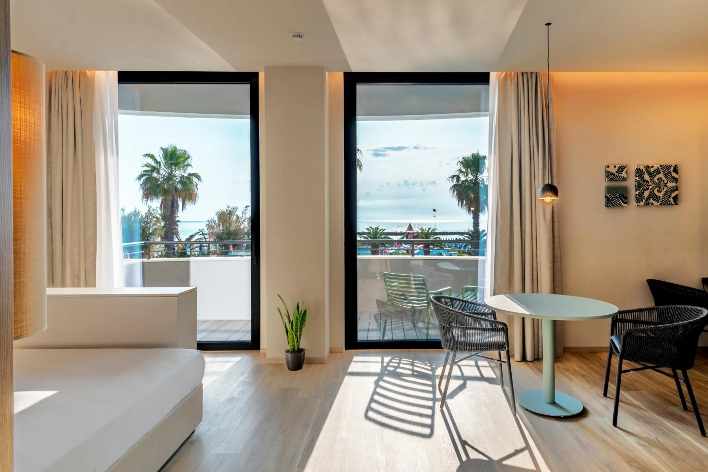 Living room in International Hotel & Suite