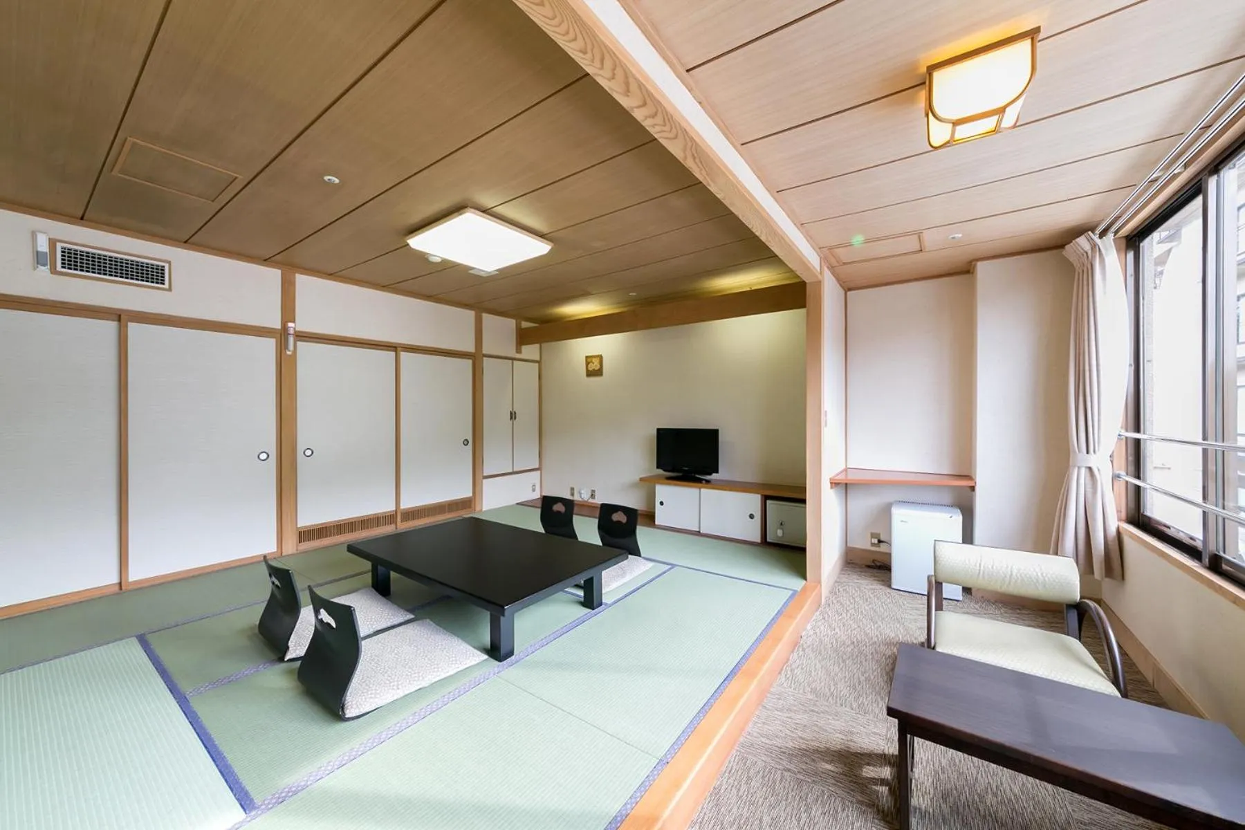 Photo of the whole room in Onyado Toho