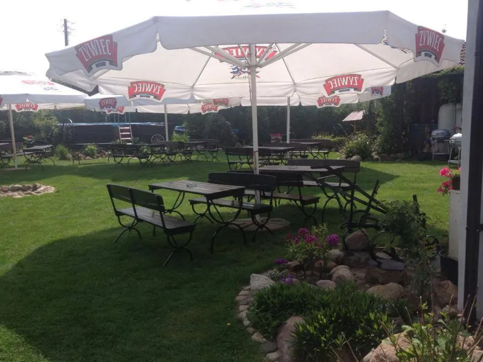 Patio in Willa Białe Piaski Pokoje i Noclegi Białogóra