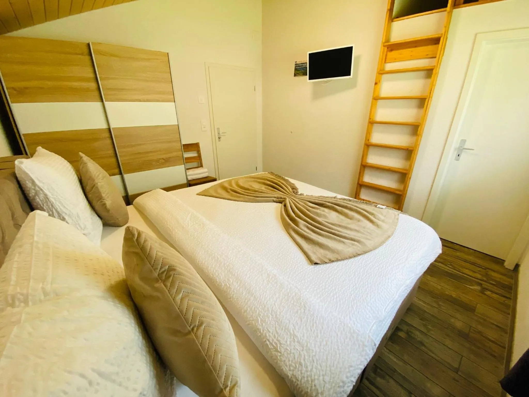 Bed in Swiss Chalet Holidays Ringgenberg