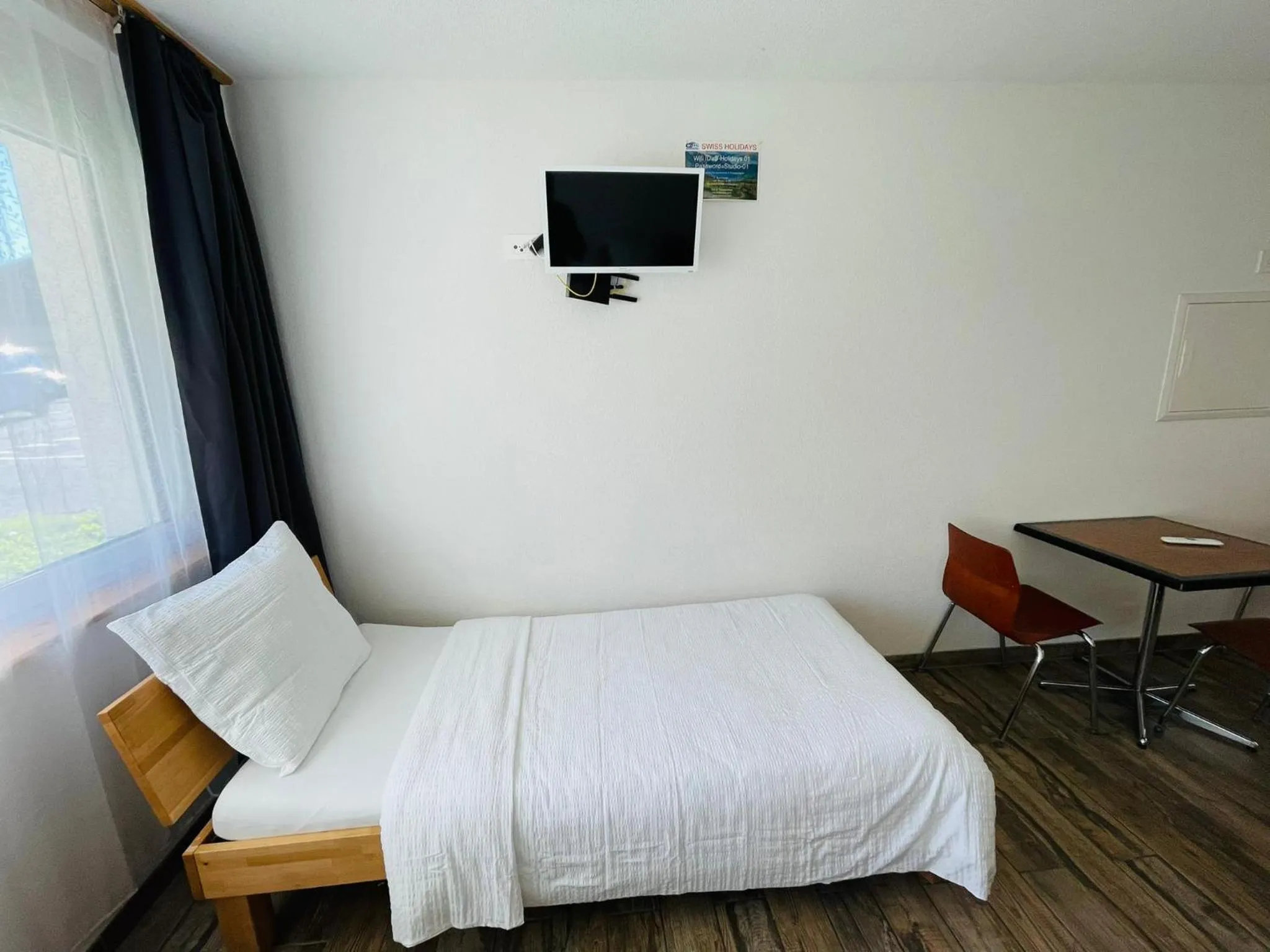 Bed in Swiss Chalet Holidays Ringgenberg