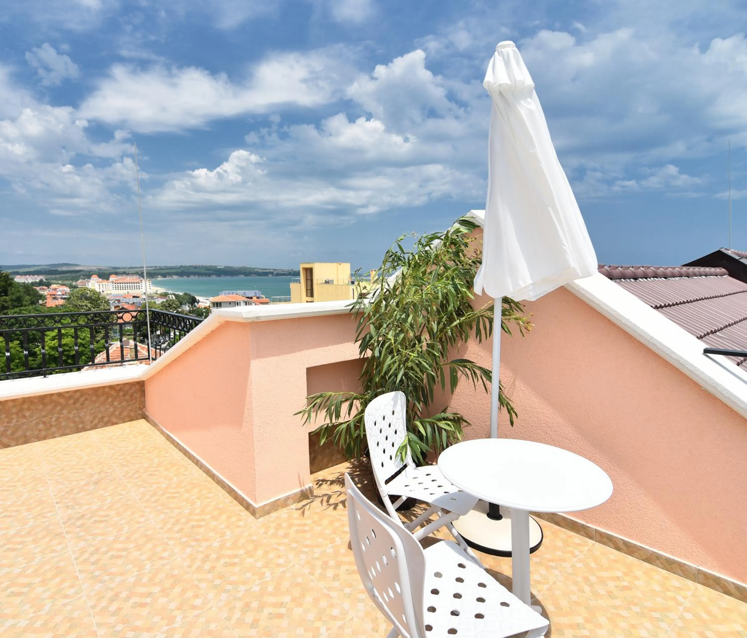 Balcony/Terrace in Sirena Palace Family Hotel