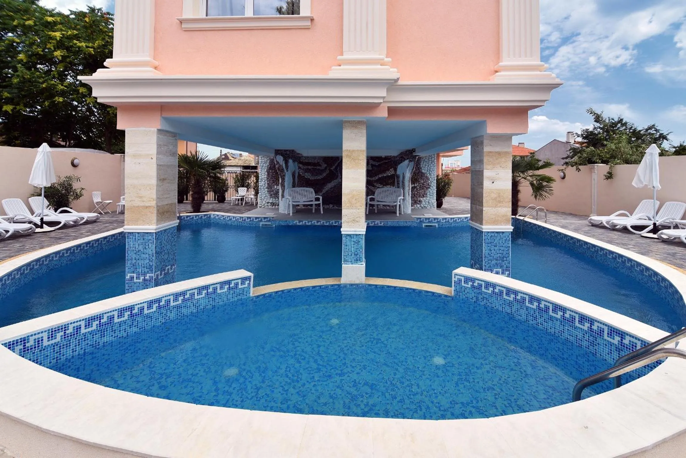 Text overlay in Sirena Palace Family Hotel