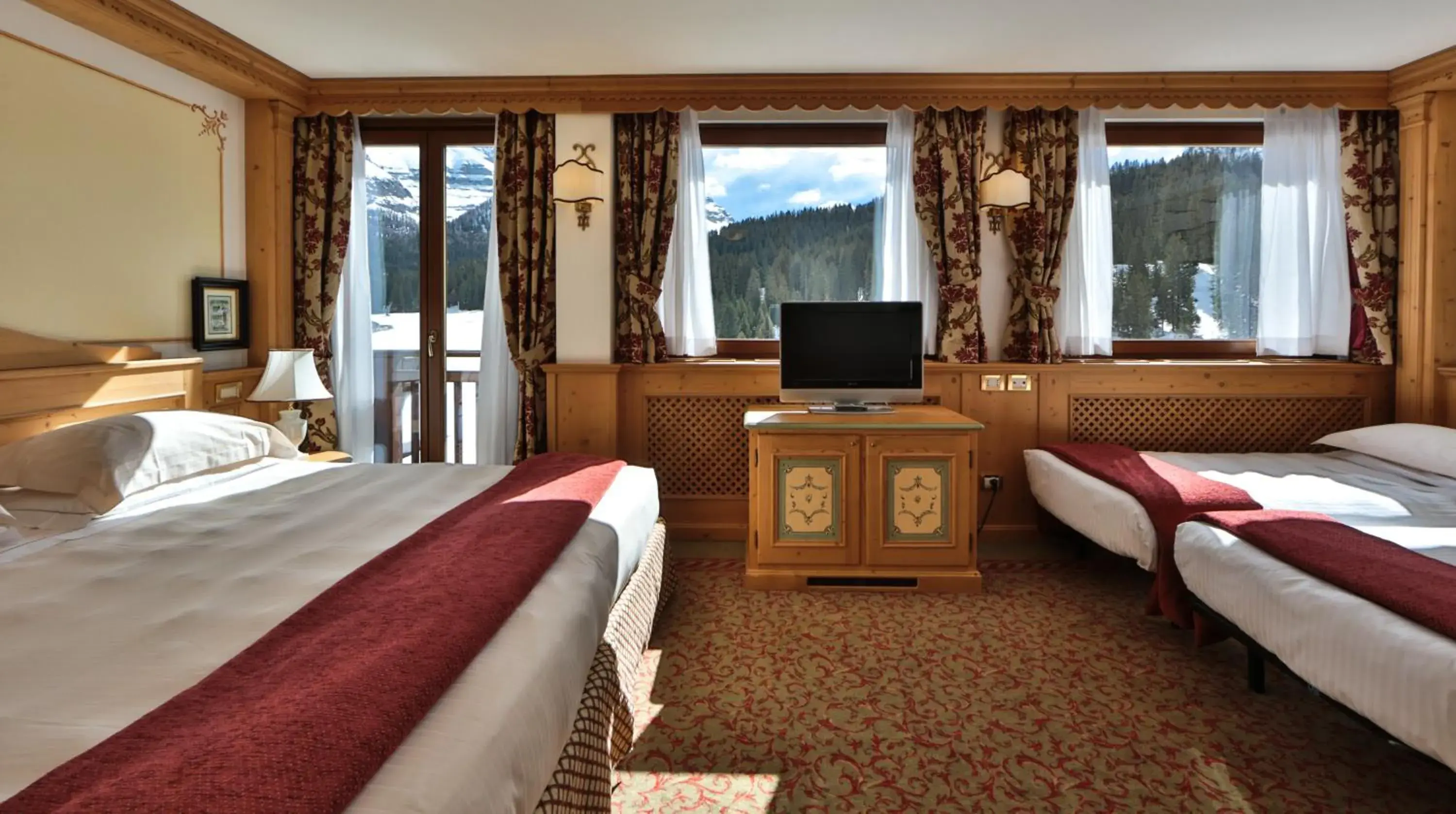 Bedroom, Bed in TH Madonna di Campiglio | Golf Hotel Bedroom, Bed in TH Madonna di Campiglio | Golf Hotel