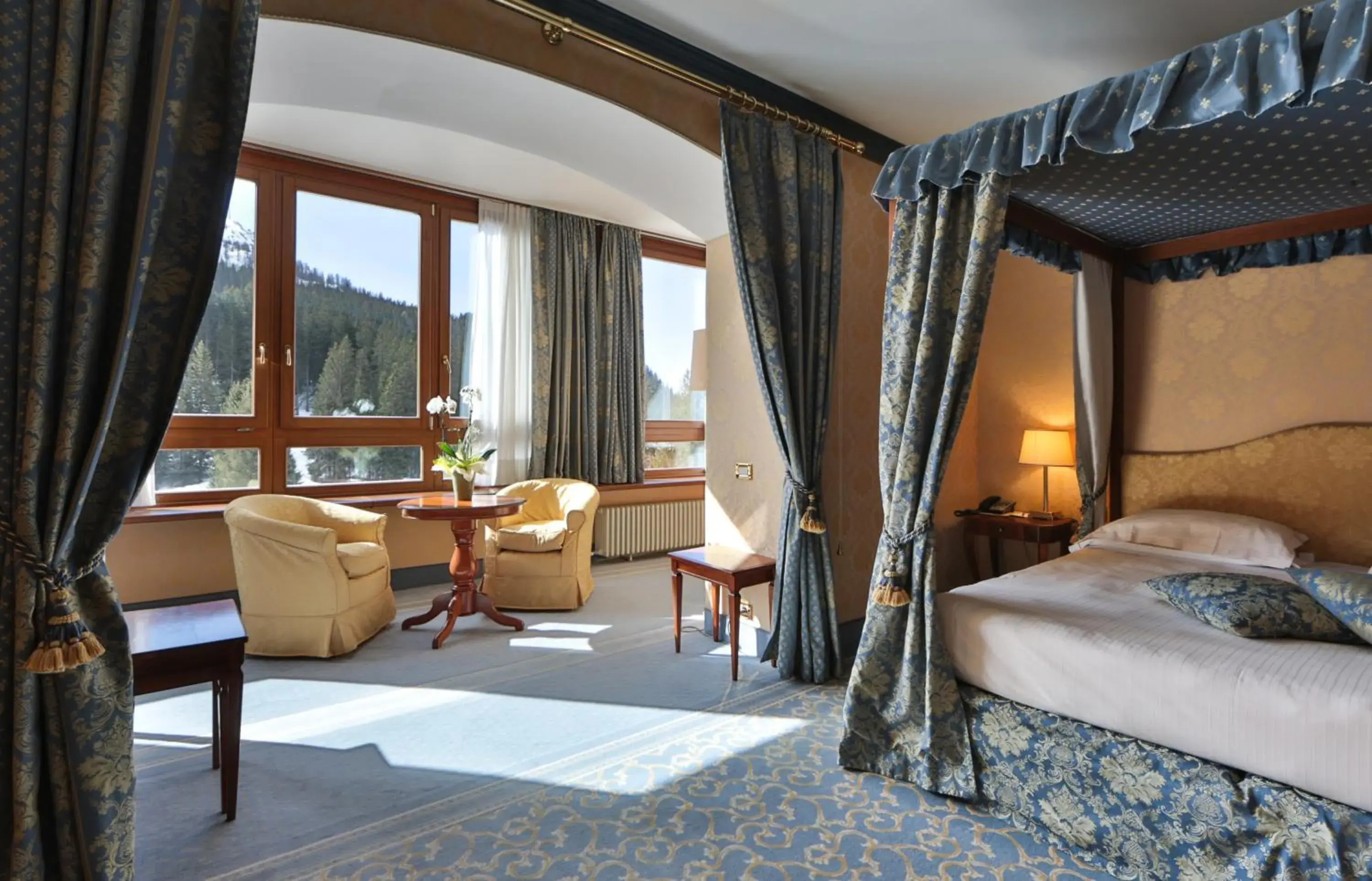 Bedroom, Bed in TH Madonna di Campiglio | Golf Hotel Bedroom, Bed in TH Madonna di Campiglio | Golf Hotel