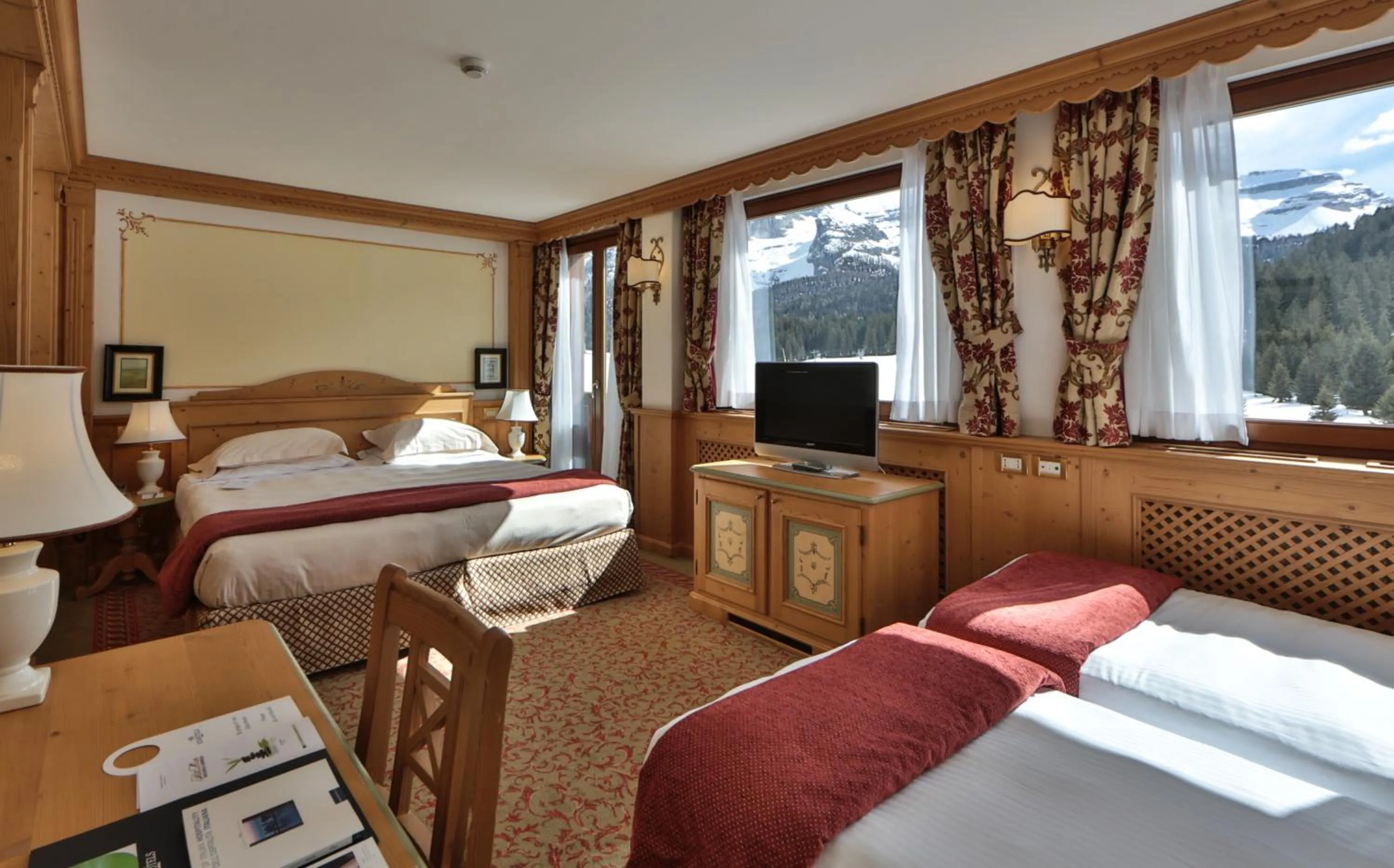 Photo of the whole room, Bed in TH Madonna di Campiglio | Golf Hotel