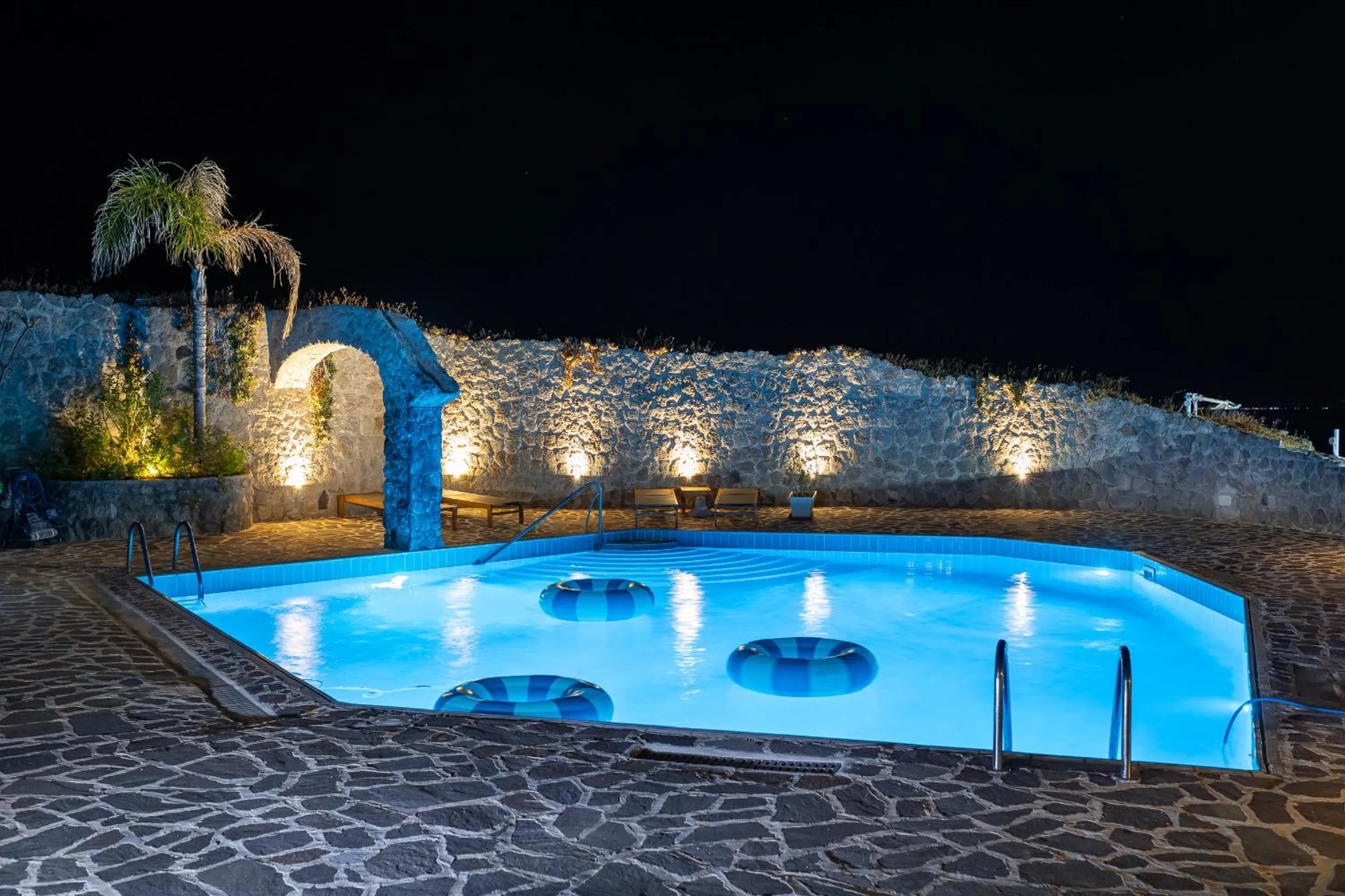 Swimming pool in Pagoda Lifestyle Hotel