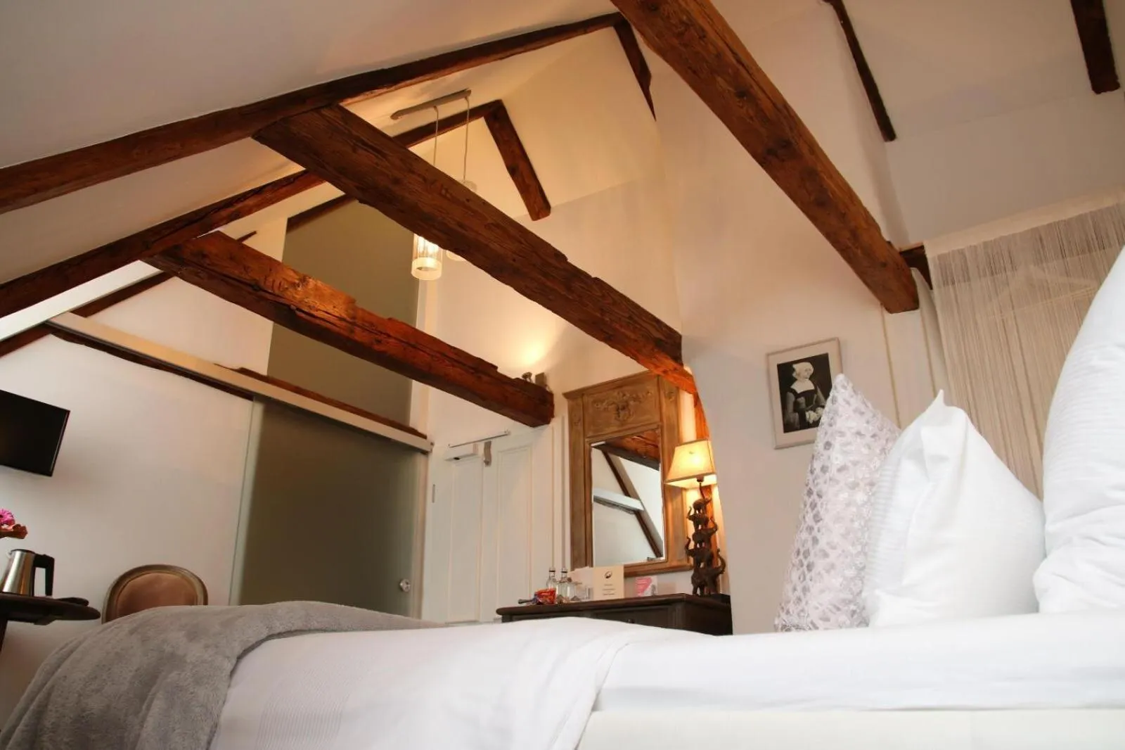 Bed in L'Ostello Altstadthotel