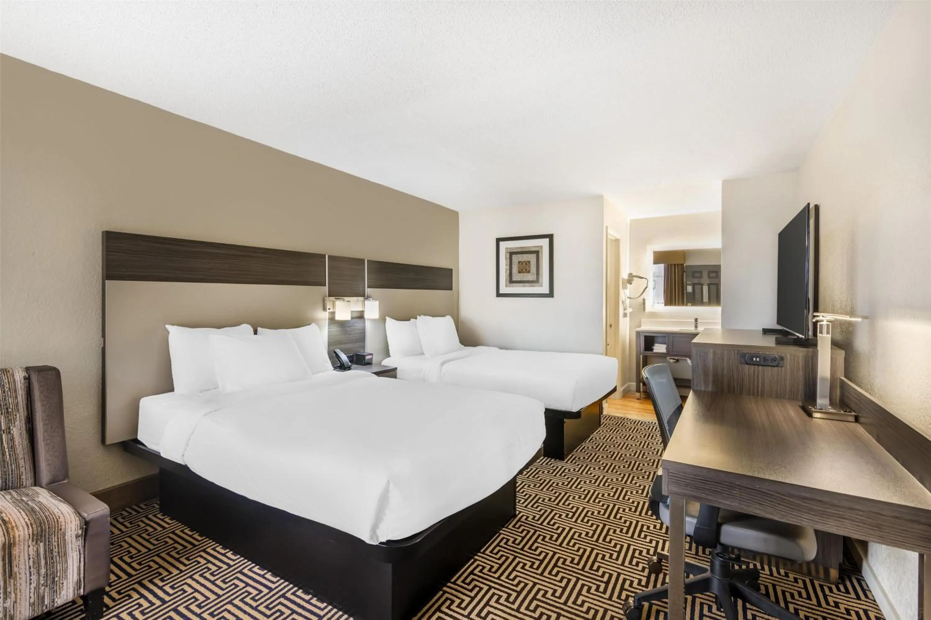 Bedroom, Bed in Best Western Central Inn