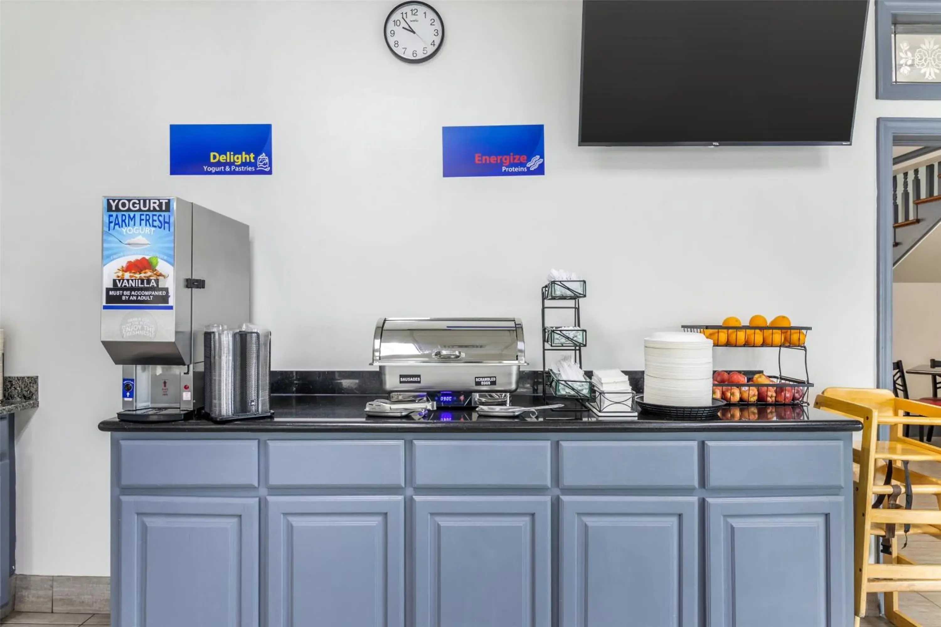 Breakfast in Best Western Central Inn Breakfast in Best Western Central Inn