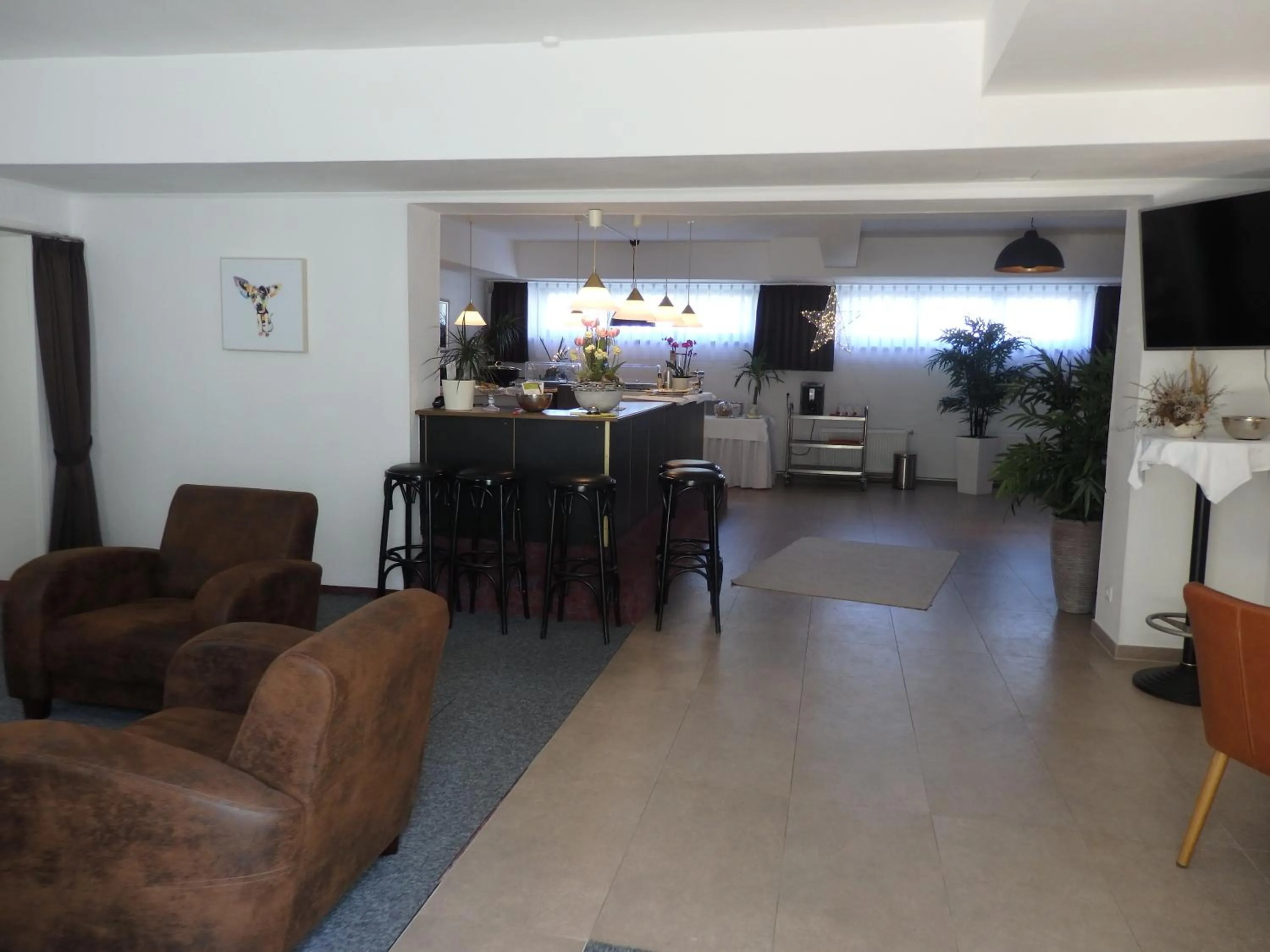 Restaurant/places to eat in Zur Saale