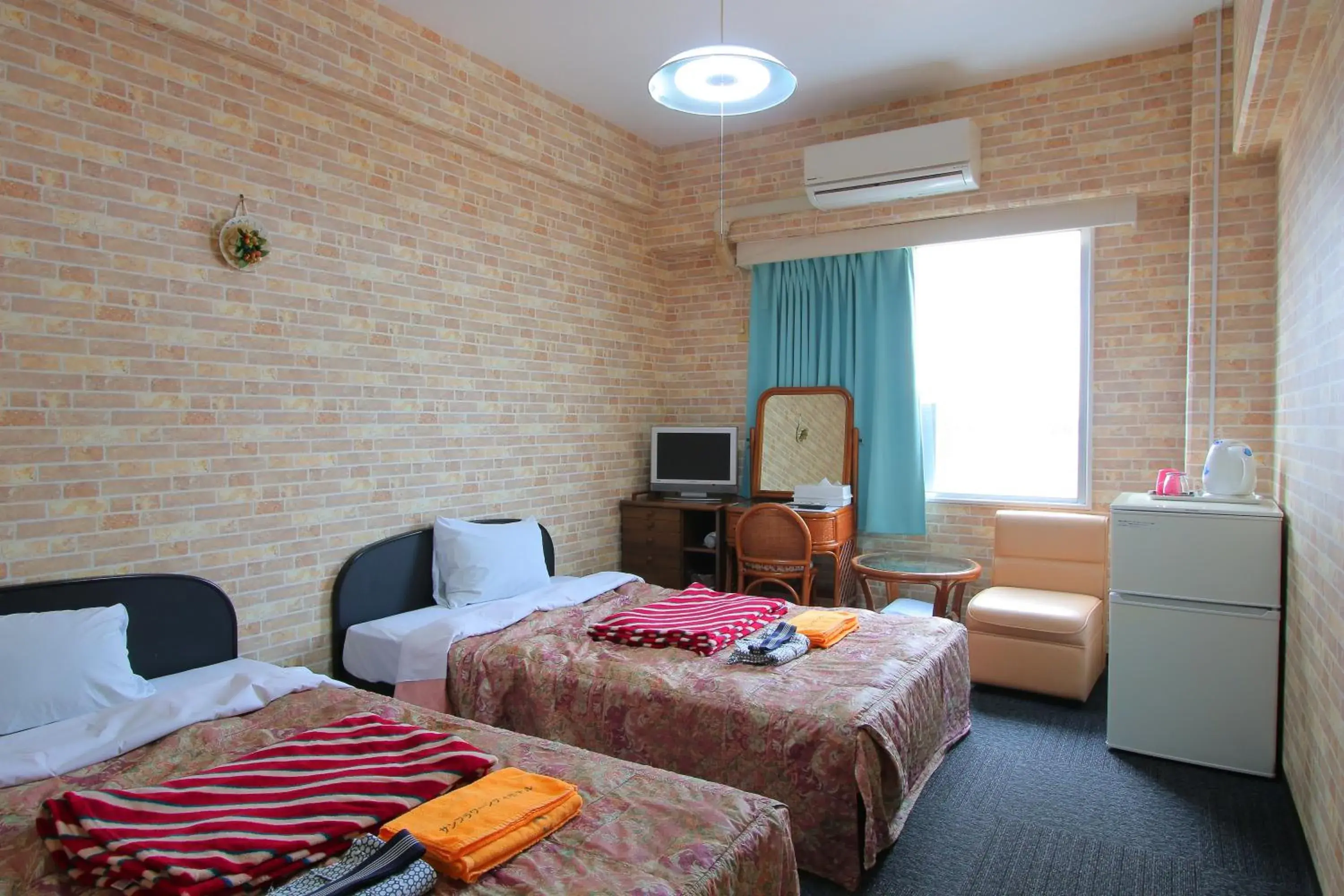 Twin Room with View in Sun Flower City Hotel Twin Room with View in Sun Flower City Hotel