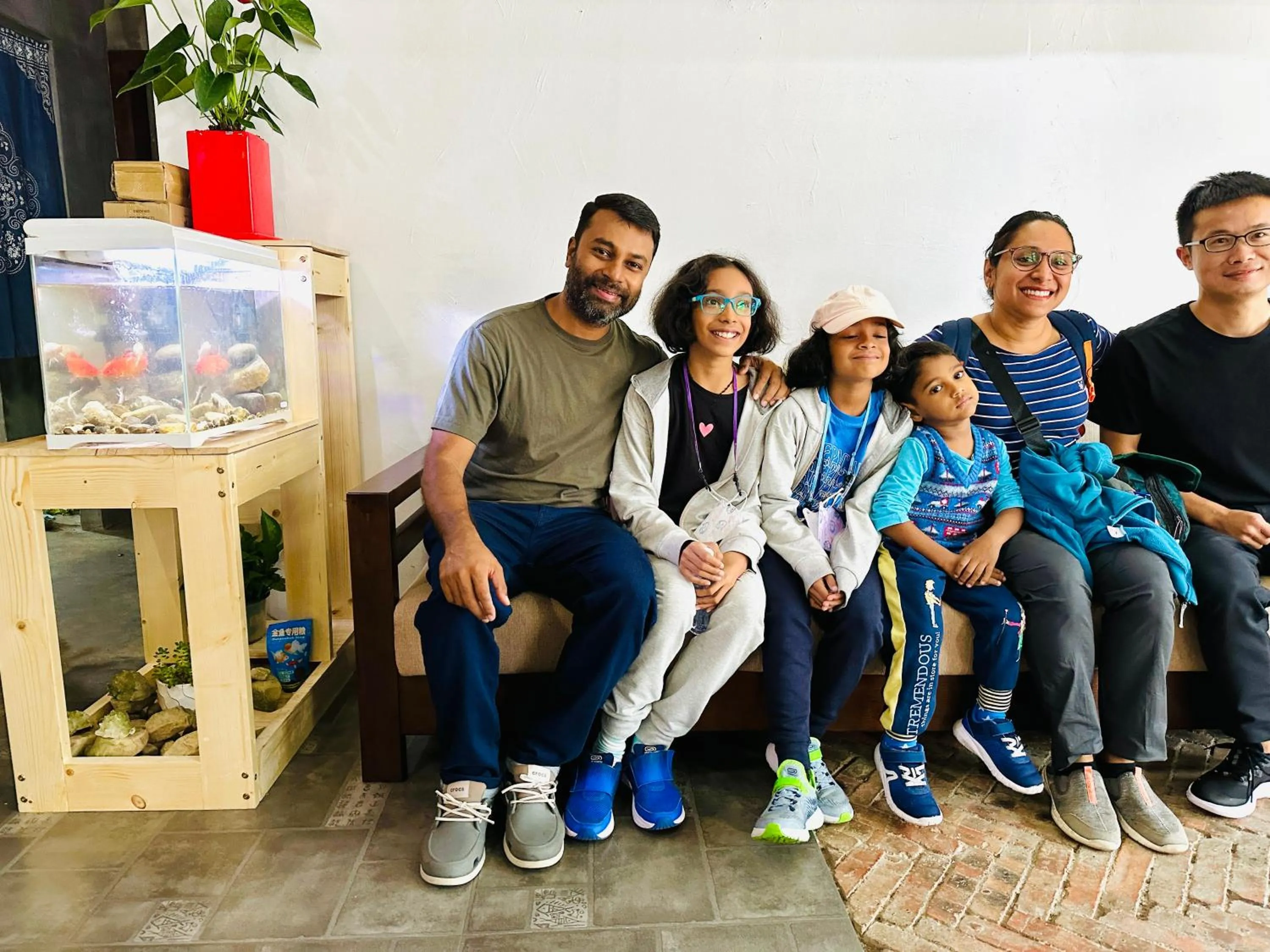 People in Zhangjiajie Nanfang Yinan Hotel