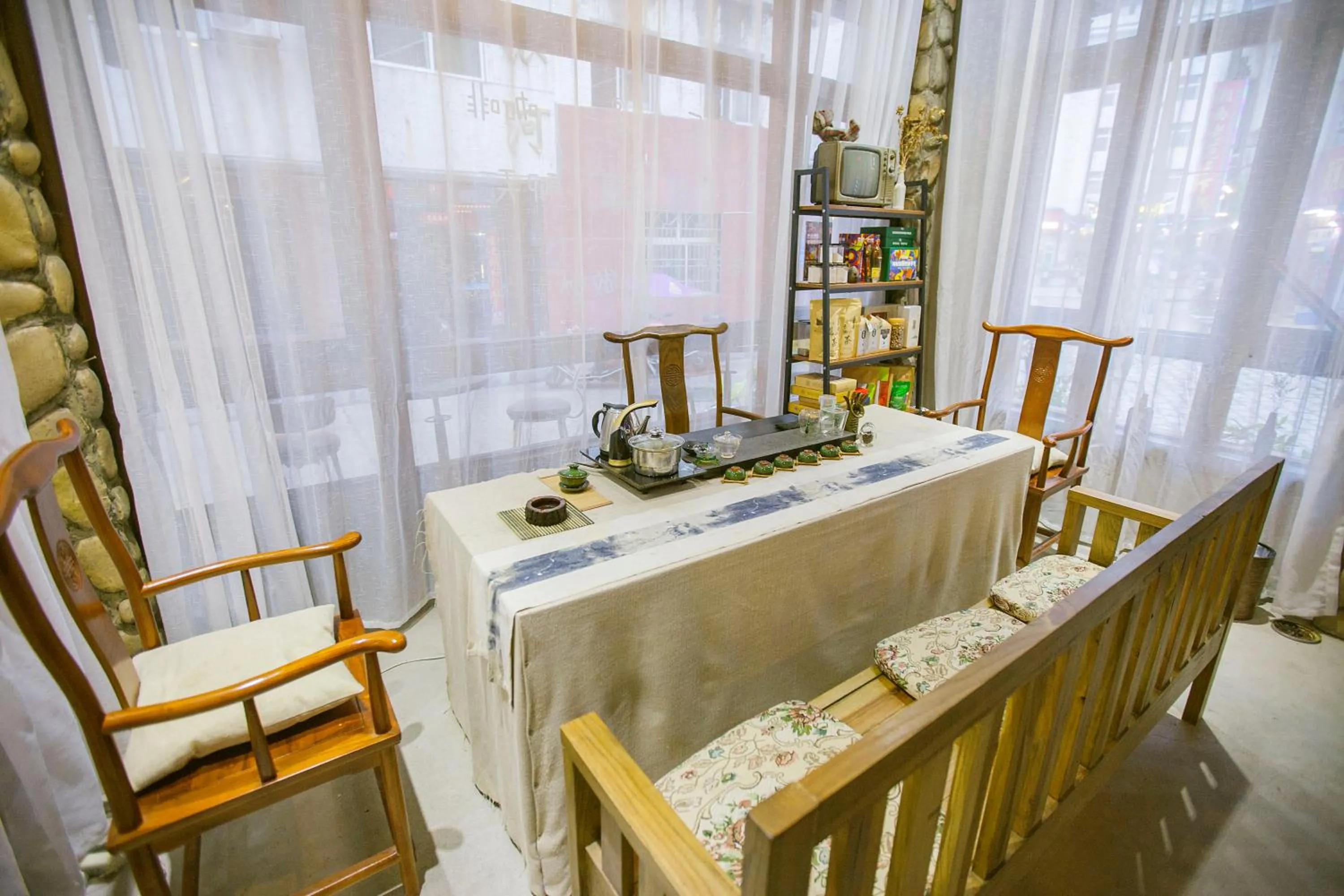 Library in Zhangjiajie Nanfang Yinan Hotel