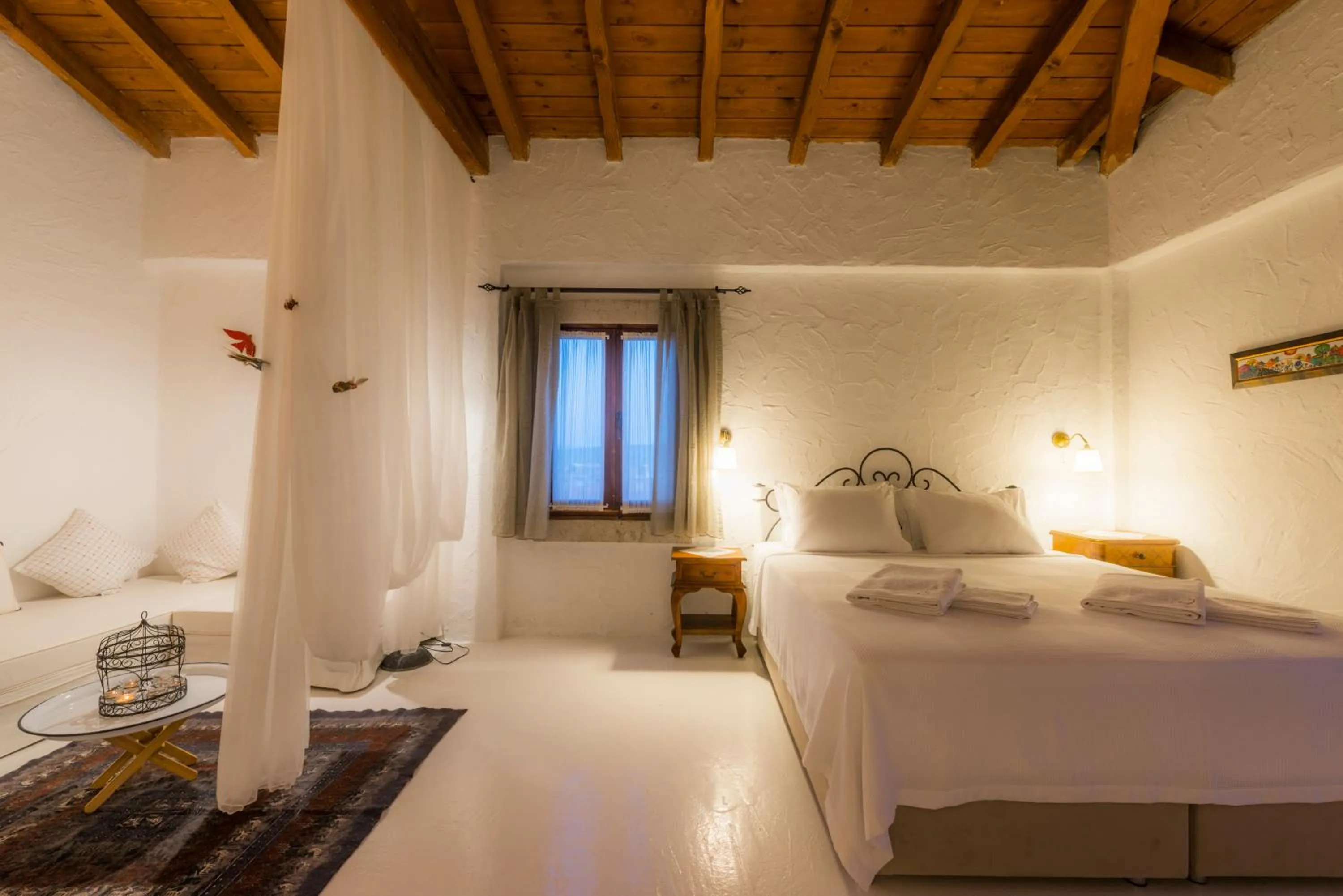 Spring, Bed in Jakamar Alacati