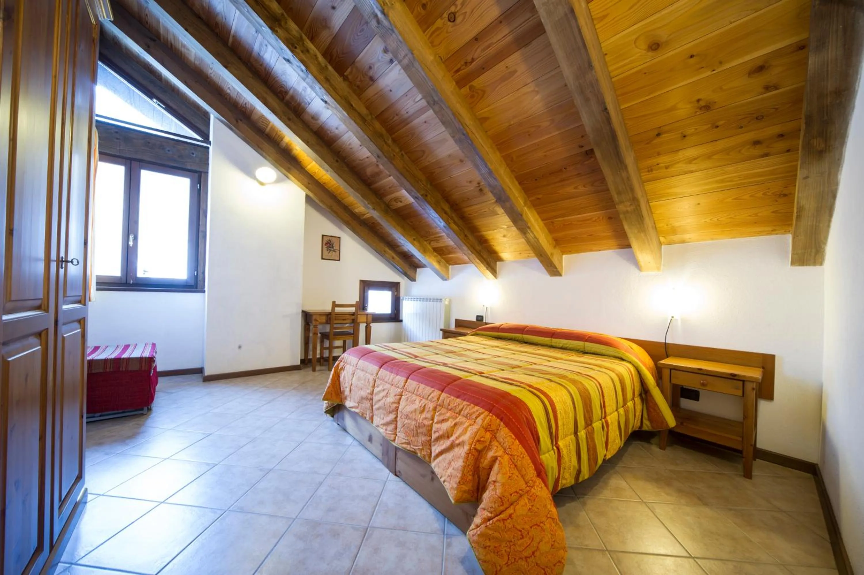Bed in Chalet Della Guida
