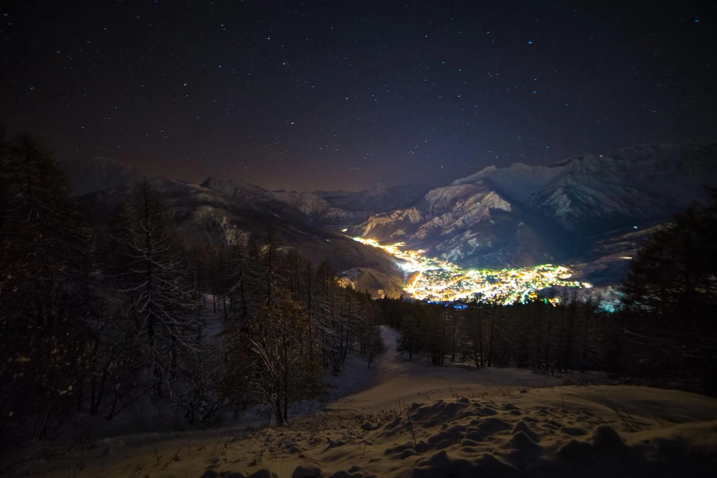 Natural landscape in Chalet Della Guida