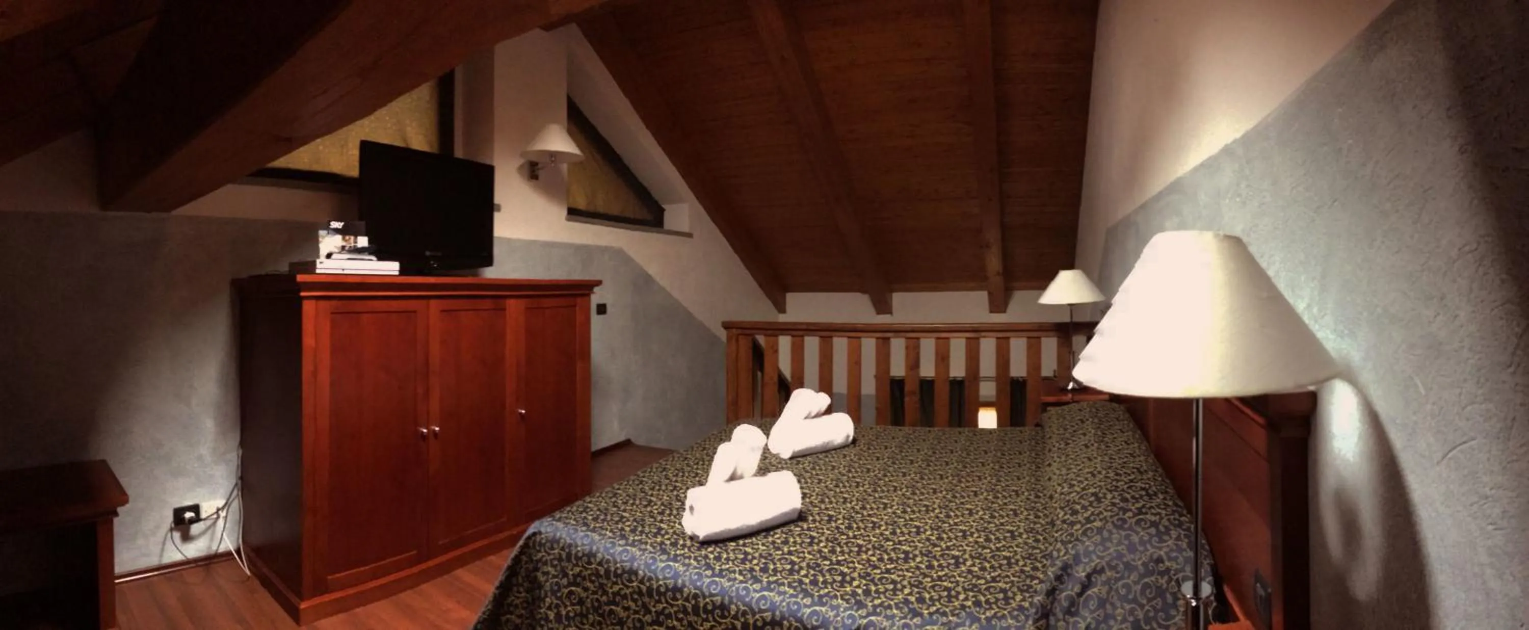 Photo of the whole room, Bed in Hotel Clari