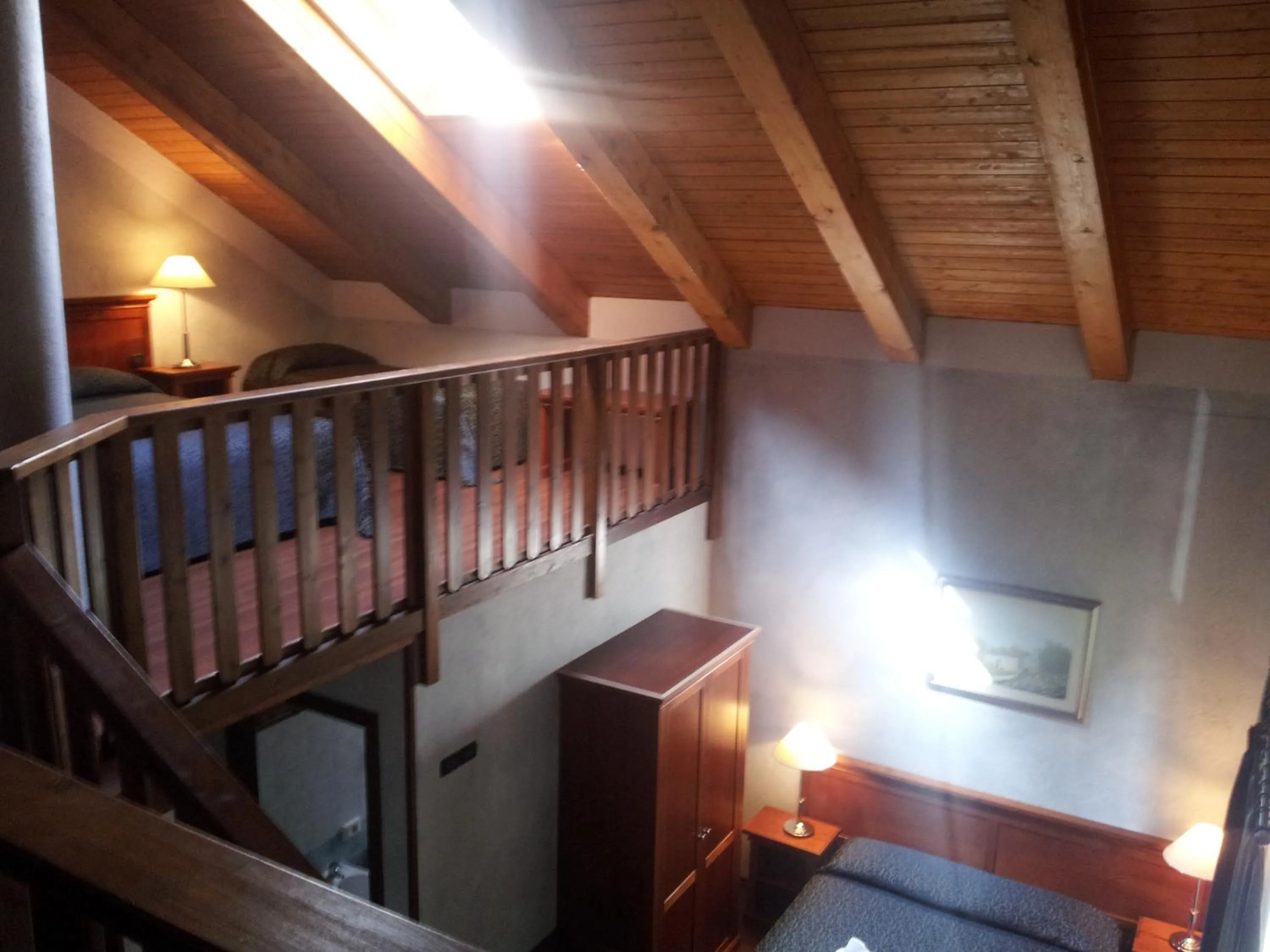 Photo of the whole room in Hotel Clari