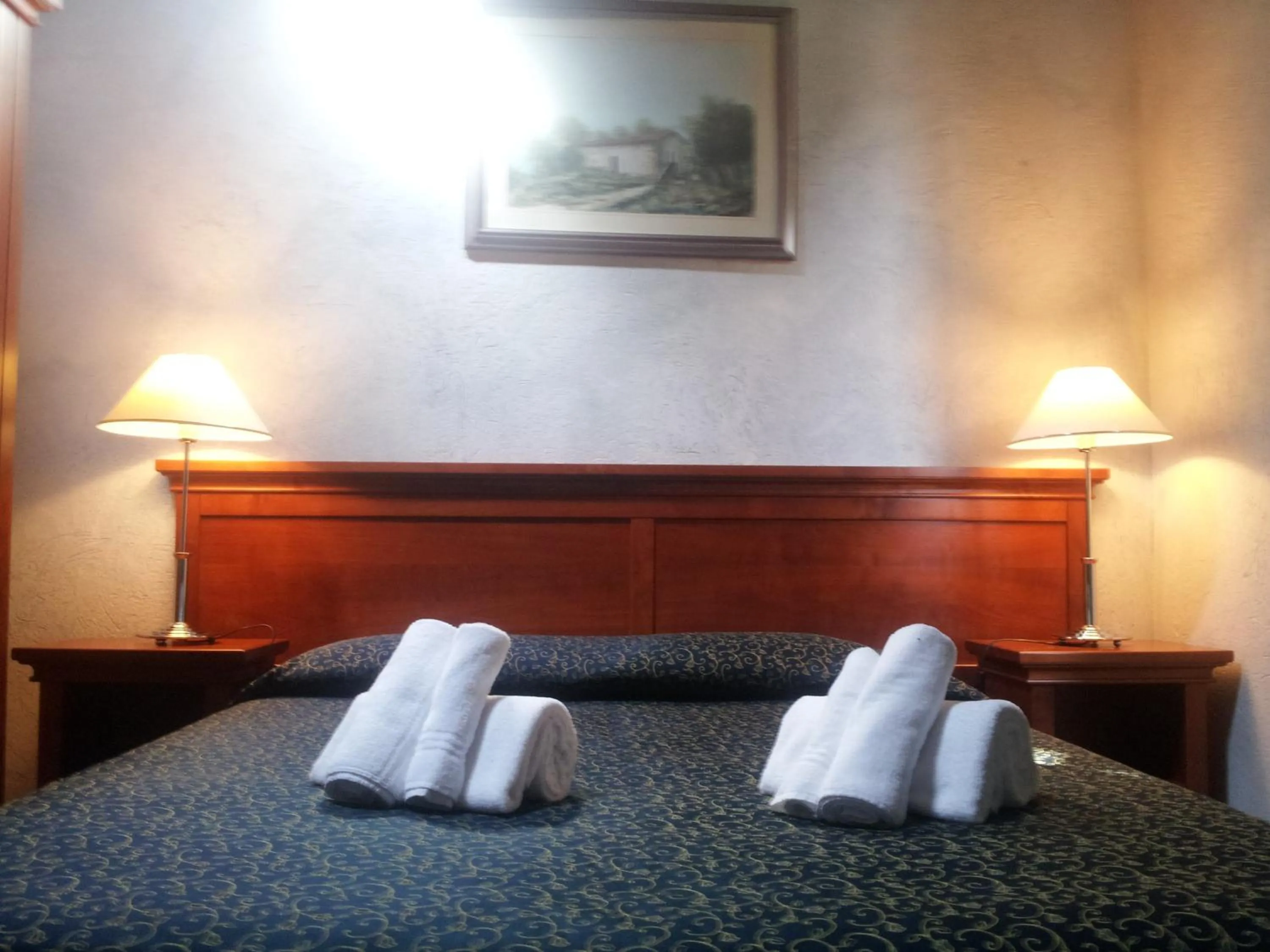 Bedroom, Bed in Hotel Clari