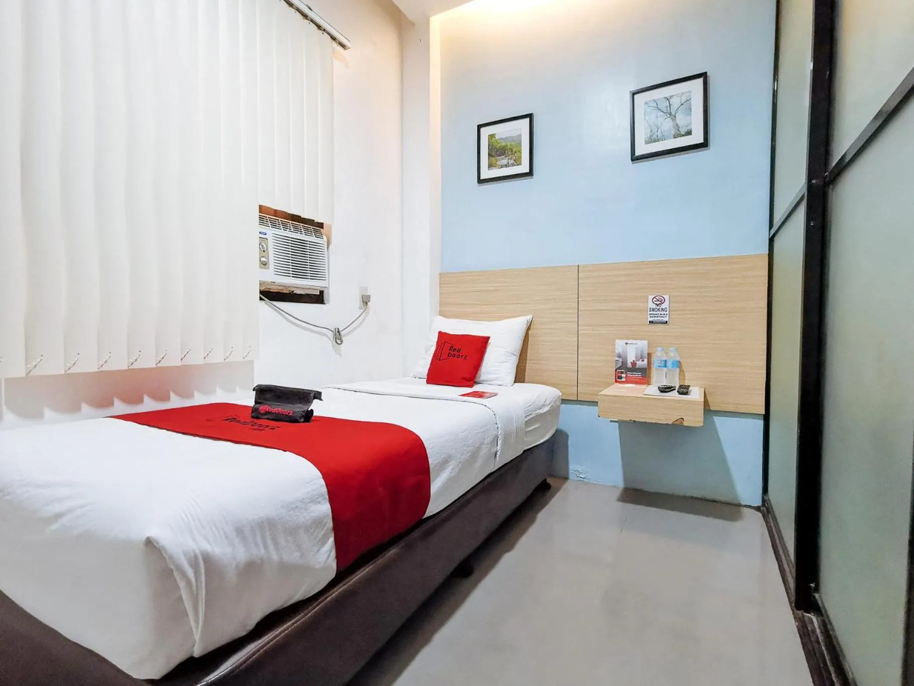 Bedroom in RedDoorz near Trade School Gensan