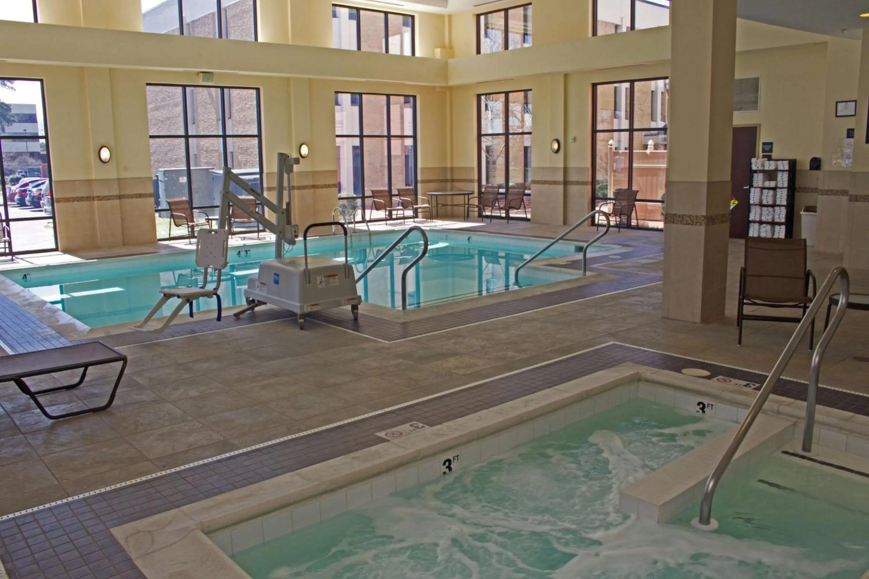 Pool view in Hampton Inn & Suites Chesapeake-Battlefield Boulevard