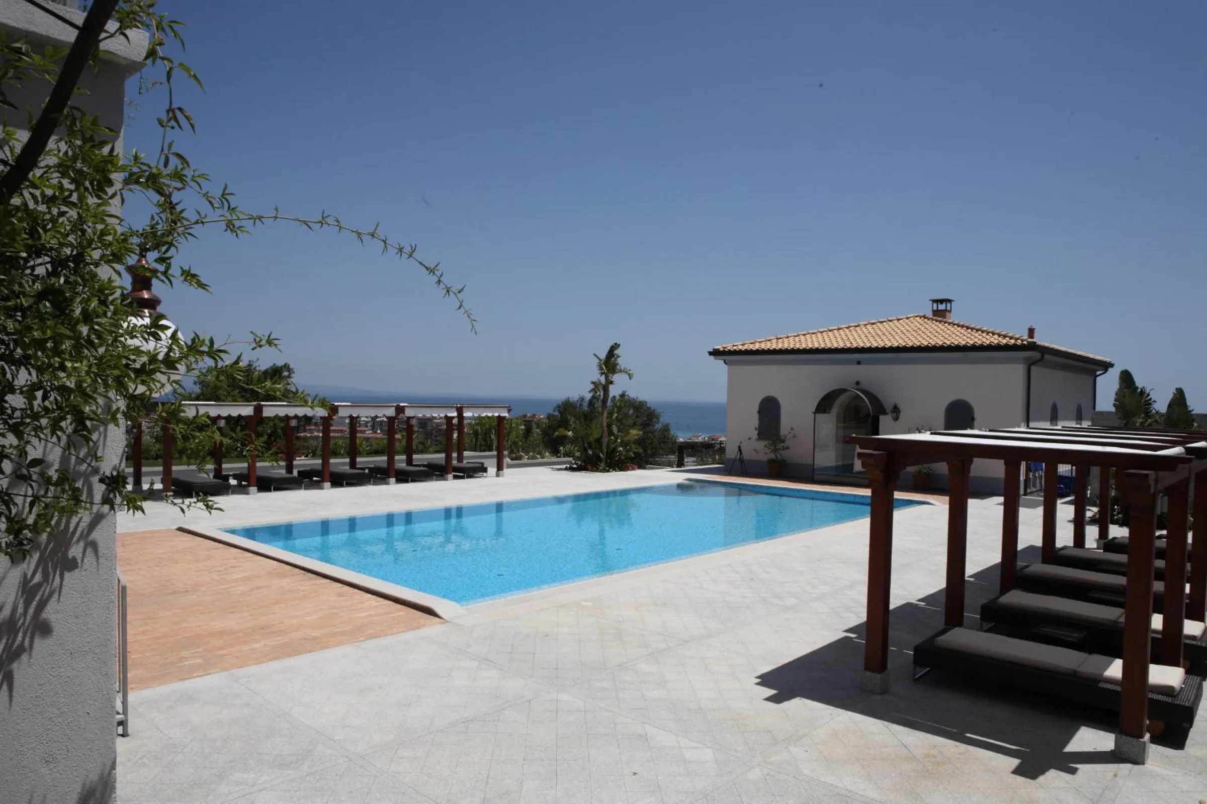 Property building in Villa Ersilia