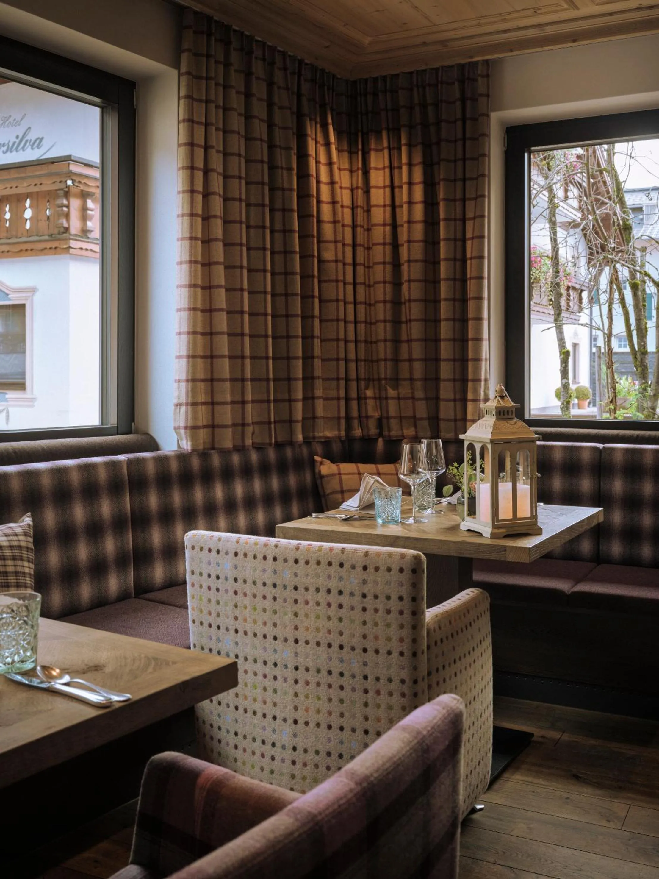 Restaurant/places to eat in Hotel Sandhof