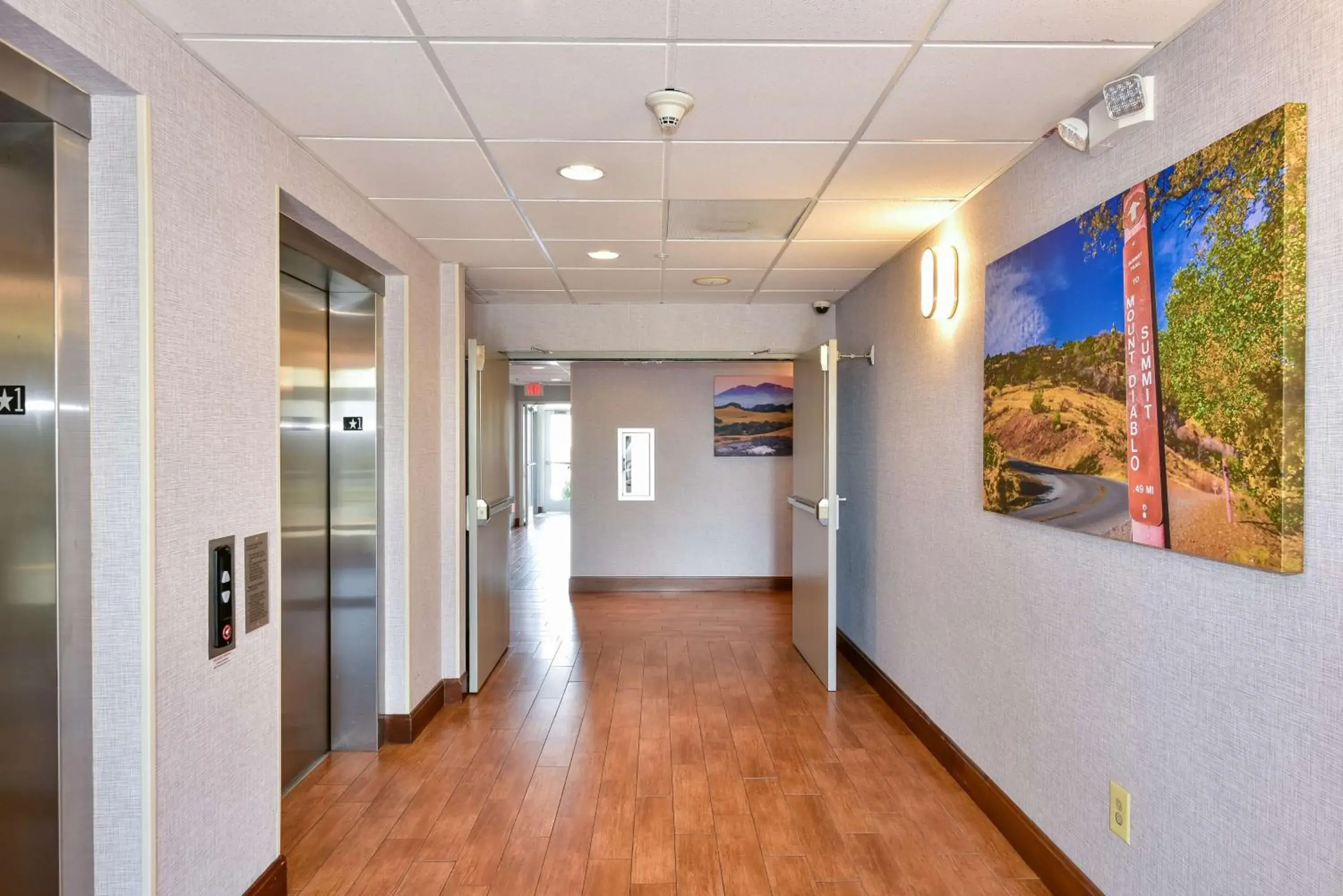 Lobby or reception in Hampton Inn & Suites Pittsburg Lobby or reception in Hampton Inn & Suites Pittsburg