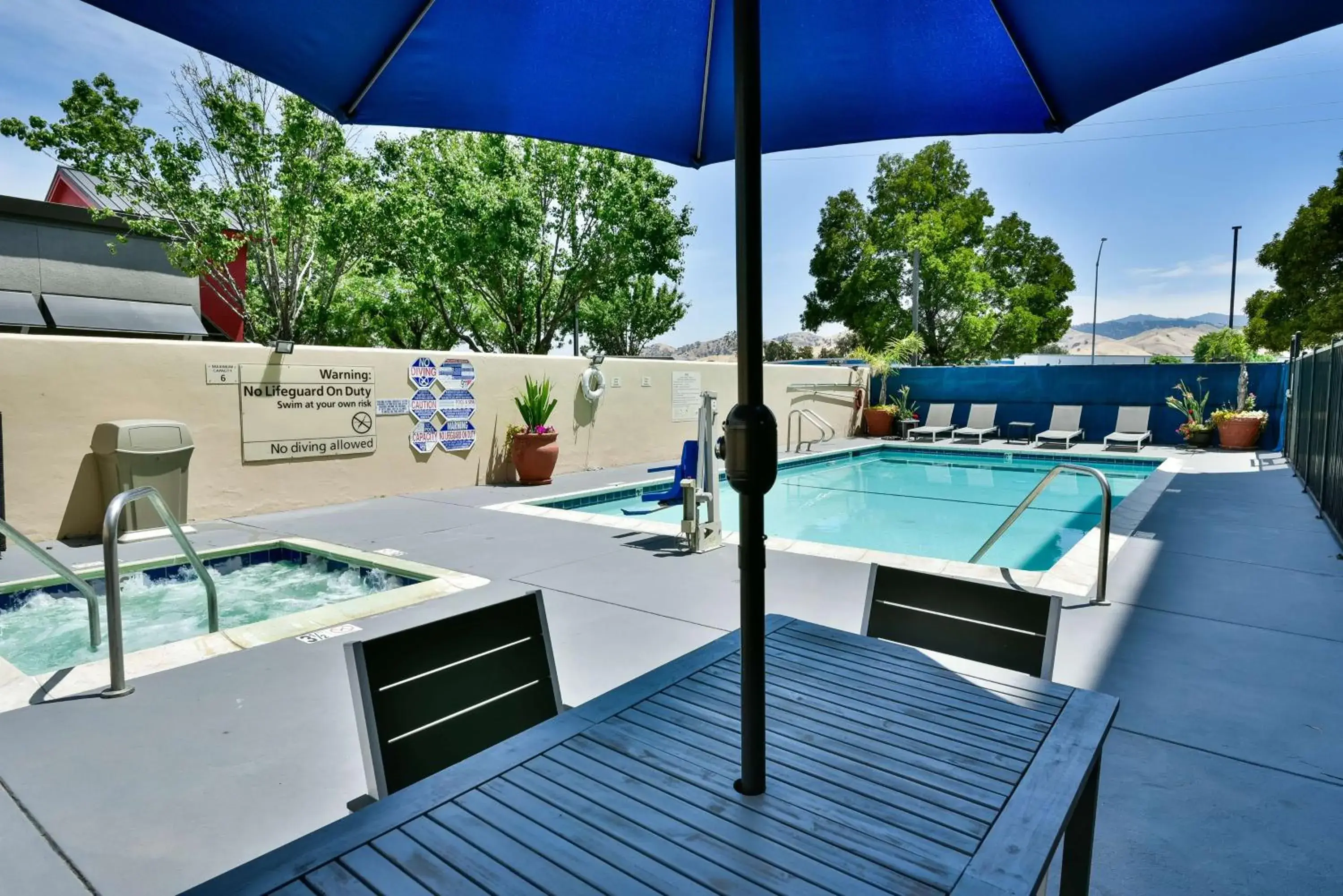 Pool view in Hampton Inn & Suites Pittsburg Pool view in Hampton Inn & Suites Pittsburg