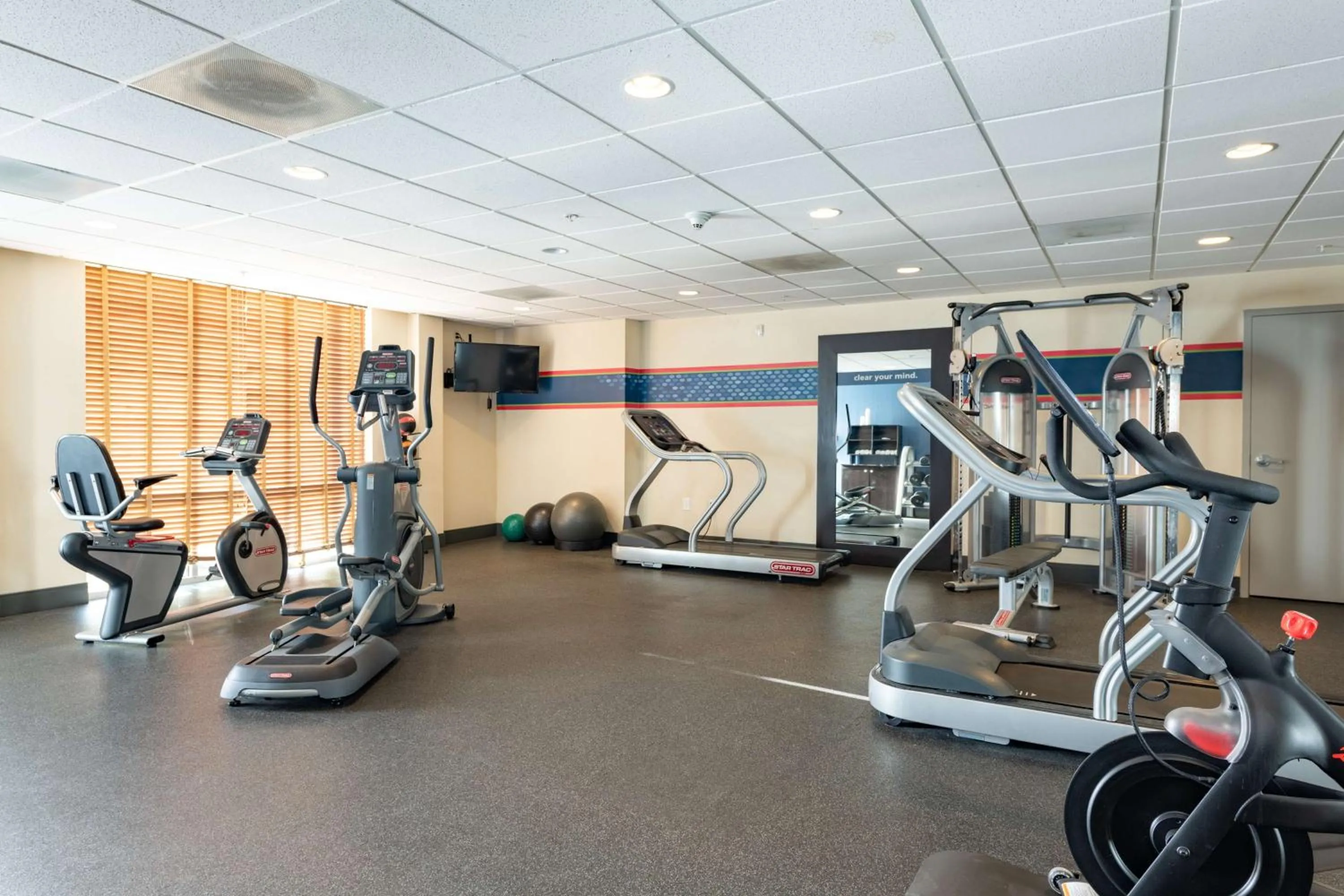 Fitness centre/facilities in Hampton Inn & Suites Pittsburg