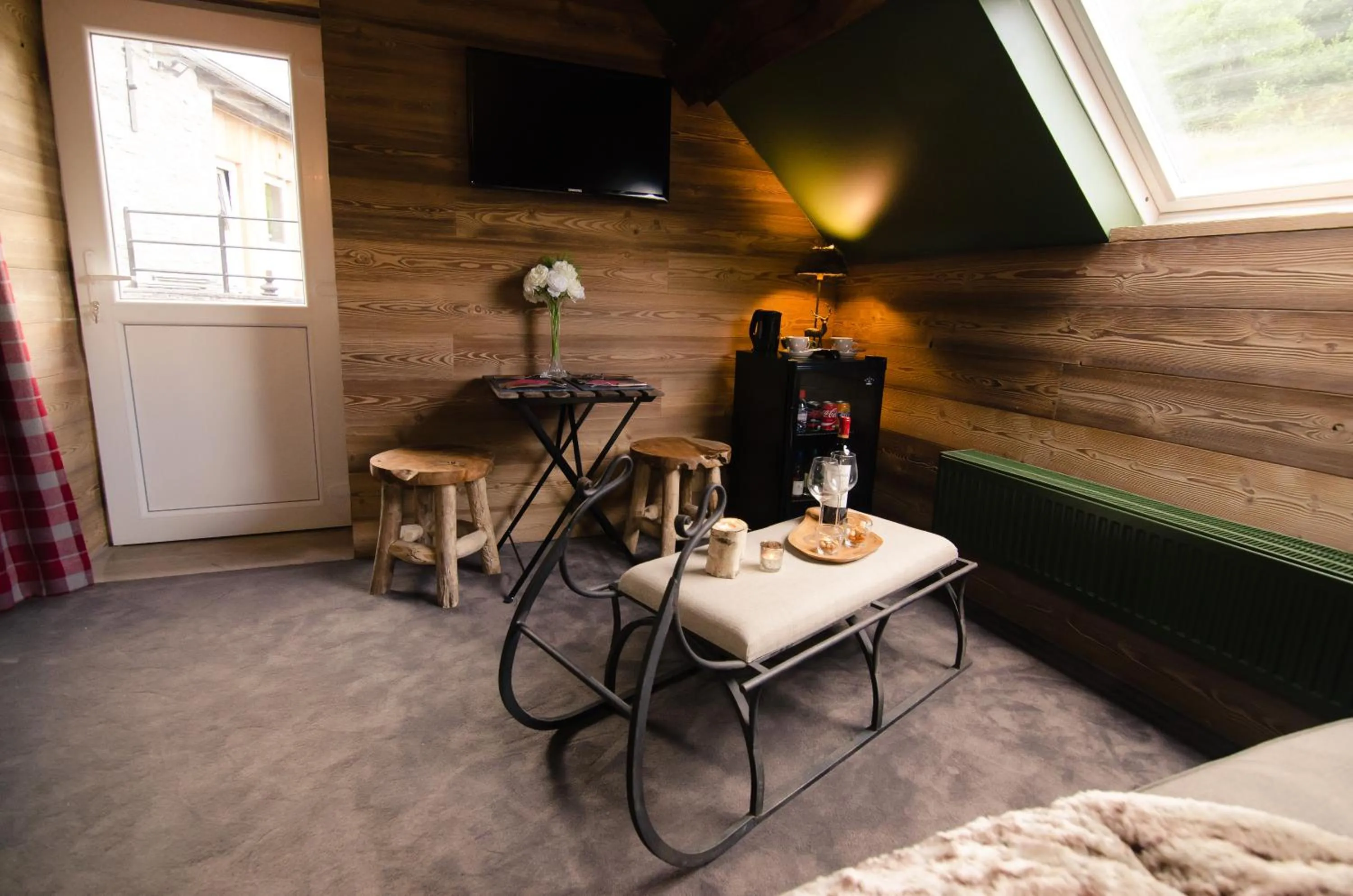 Decorative detail in River Lodge Hotel Insolite