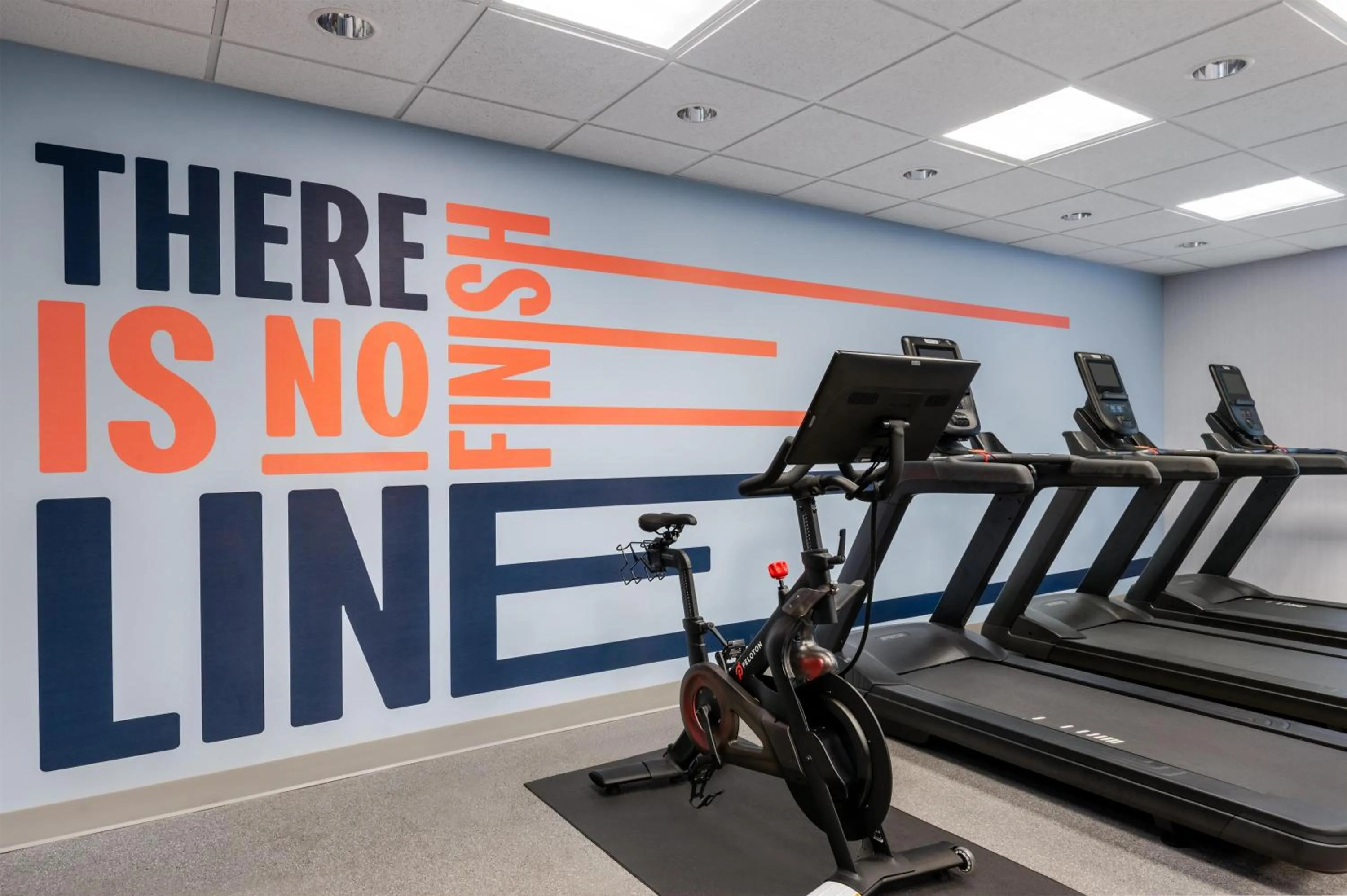 Fitness centre/facilities in Hampton Inn Leesburg Tavares