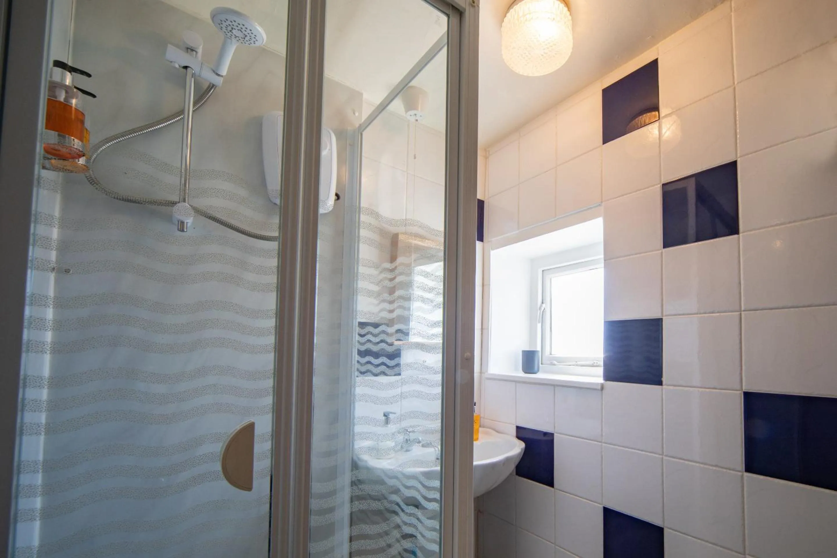 Bathroom in The Harnser, Cley