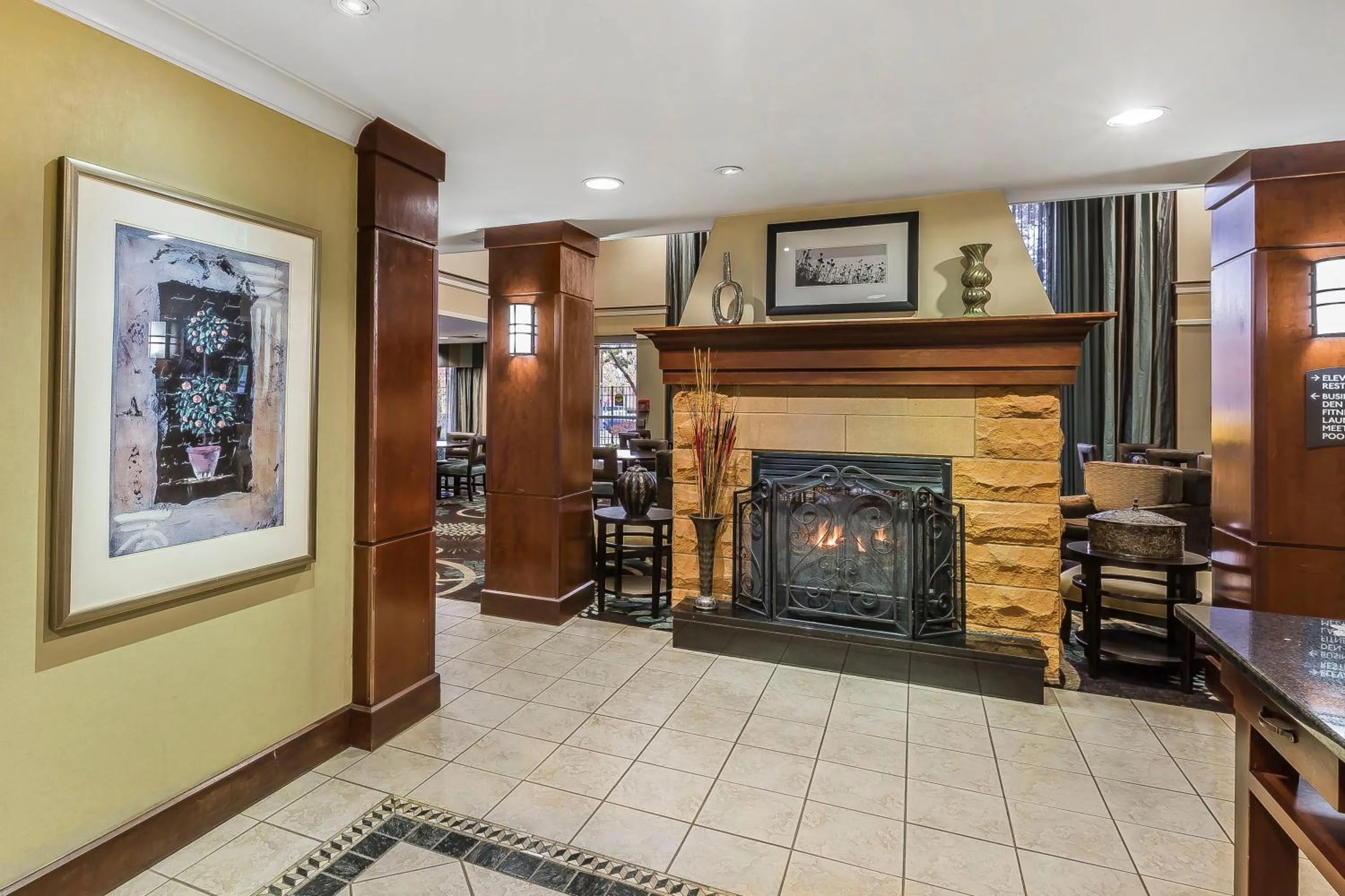 Property building in Staybridge Suites Chattanooga Downtown - Convention Center by IHG