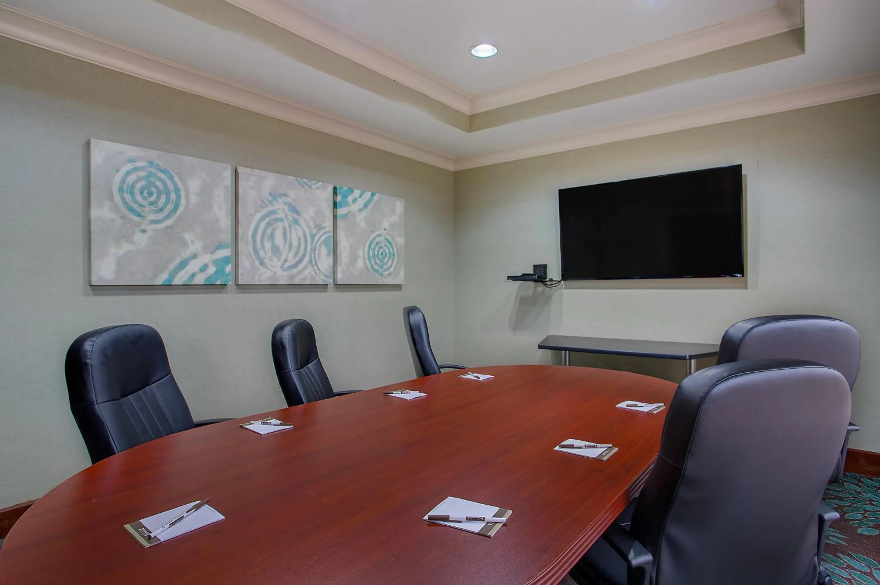 Meeting/conference room in Staybridge Suites Chattanooga Downtown - Convention Center by IHG