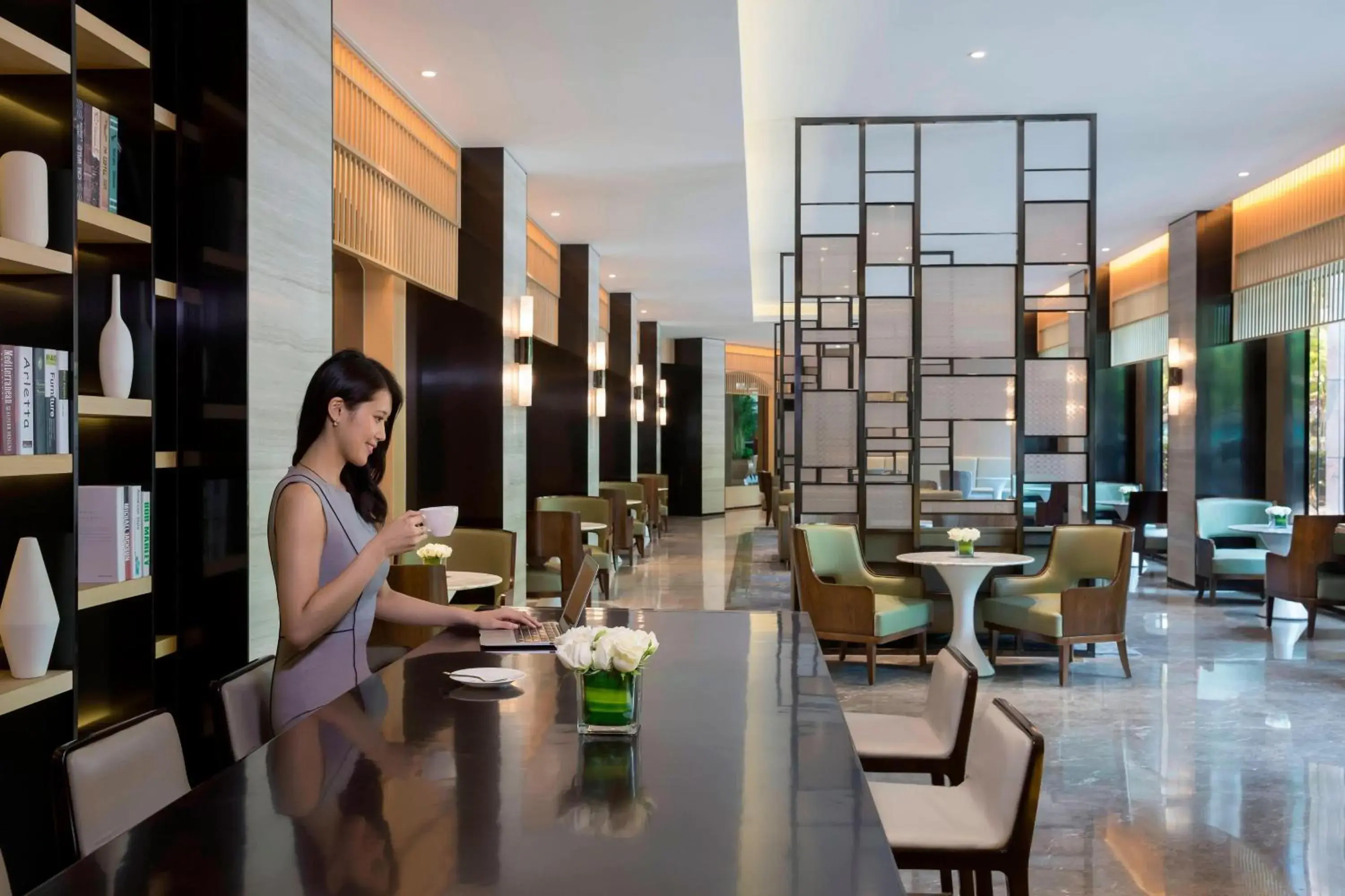 Lounge or bar in Courtyard by Marriott Shanghai Fengxian Lounge or bar in Courtyard by Marriott Shanghai Fengxian