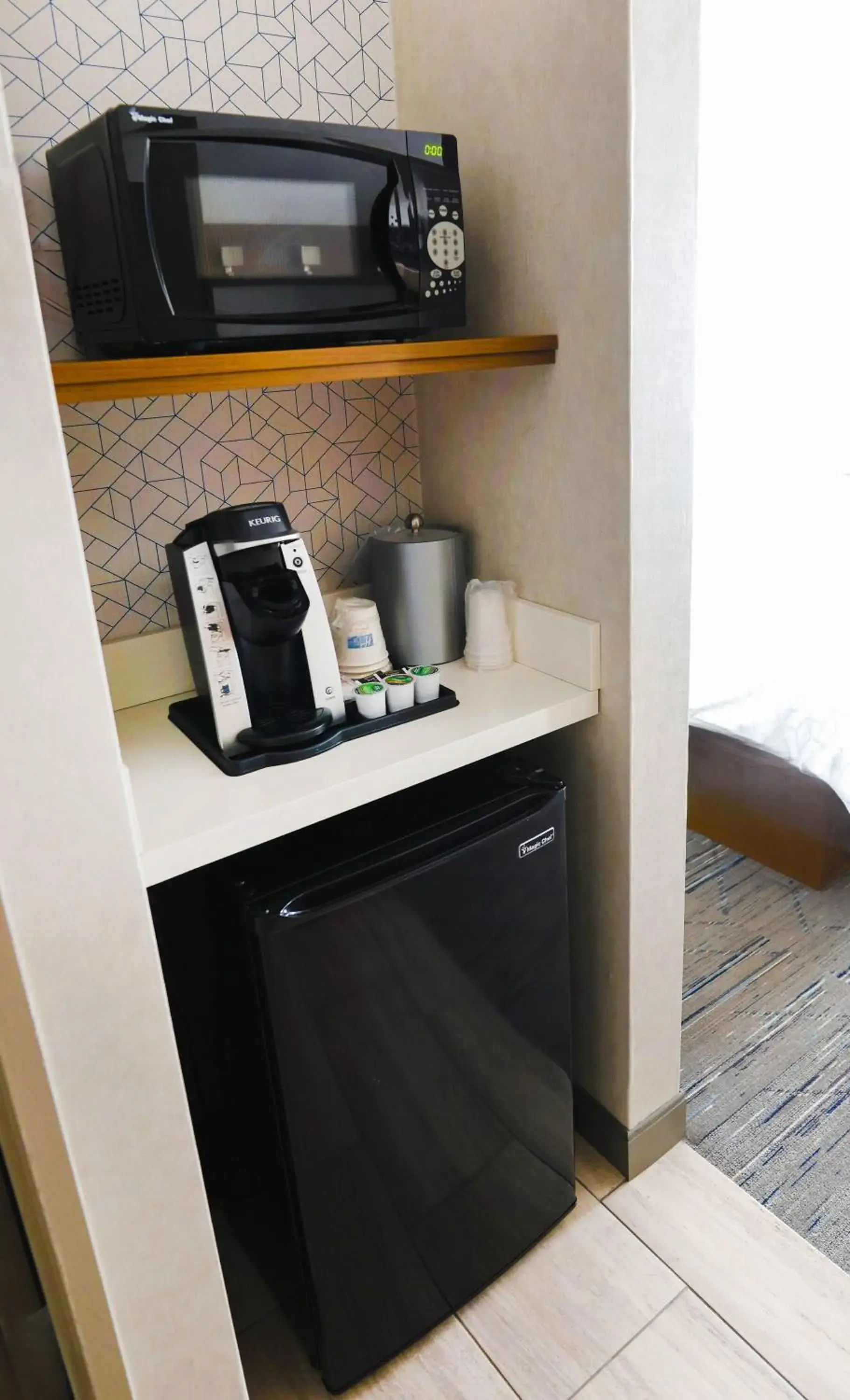 Standard Queen Room in Holiday Inn Express Detroit-Birmingham by IHG Standard Queen Room in Holiday Inn Express Detroit-Birmingham by IHG