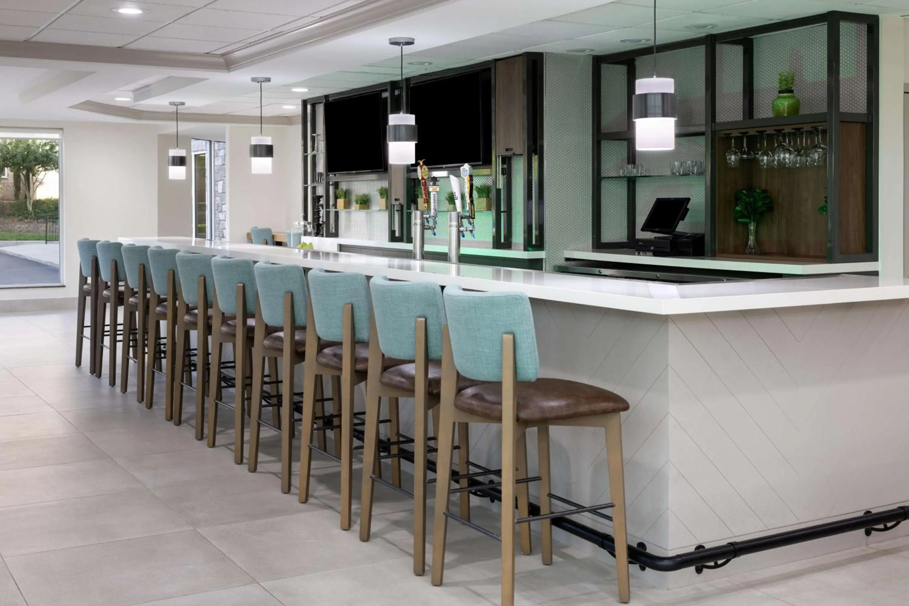Lounge or bar in Hilton Garden Inn Winston-Salem/Hanes Mall