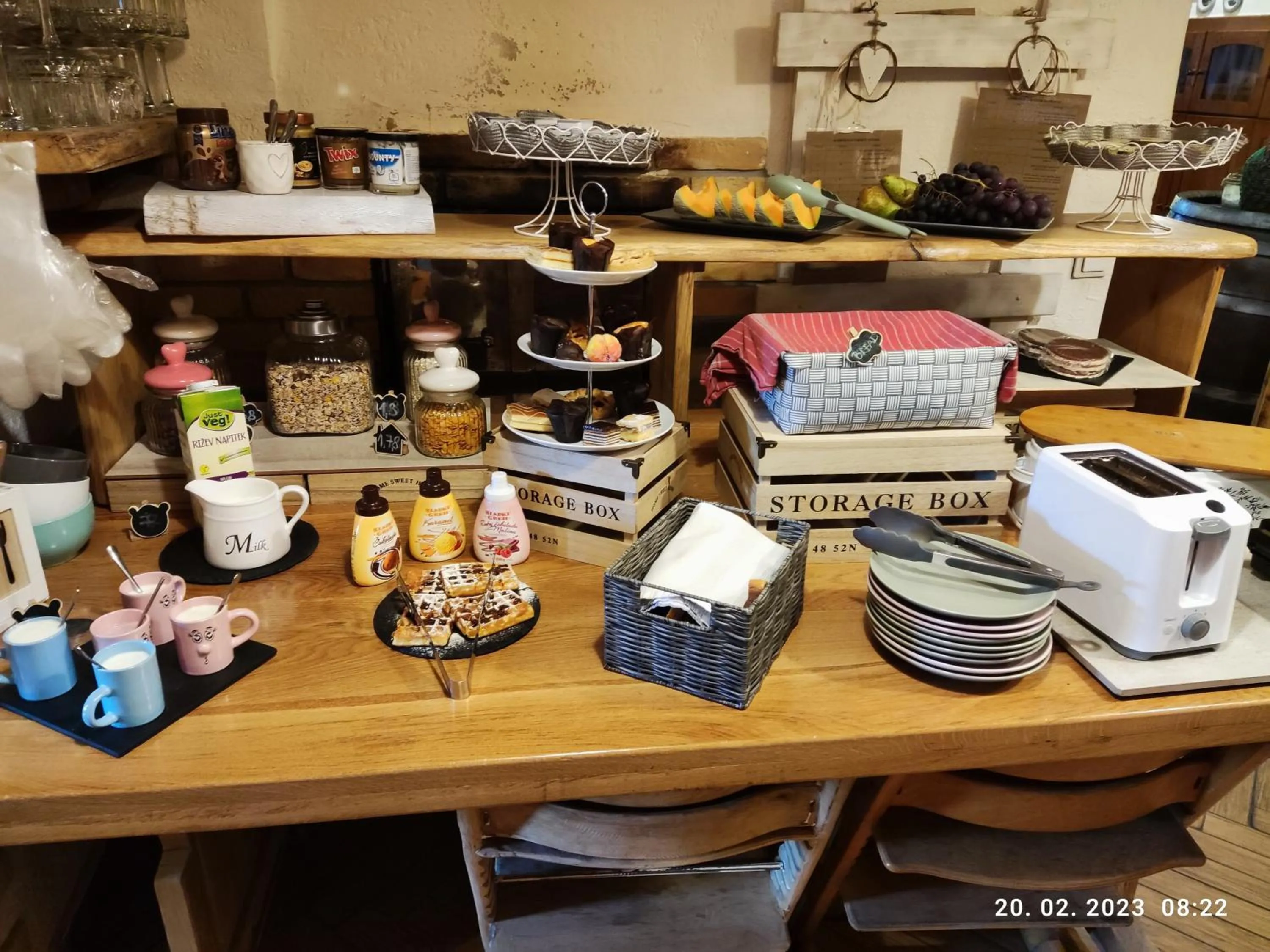 Breakfast in Old Bled House