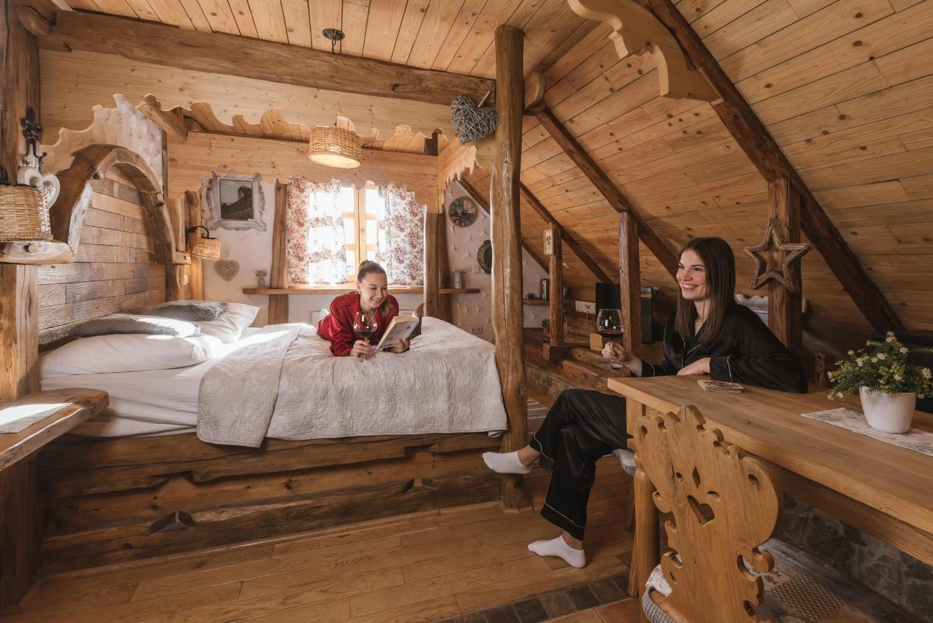 Bedroom, Bed in Old Bled House