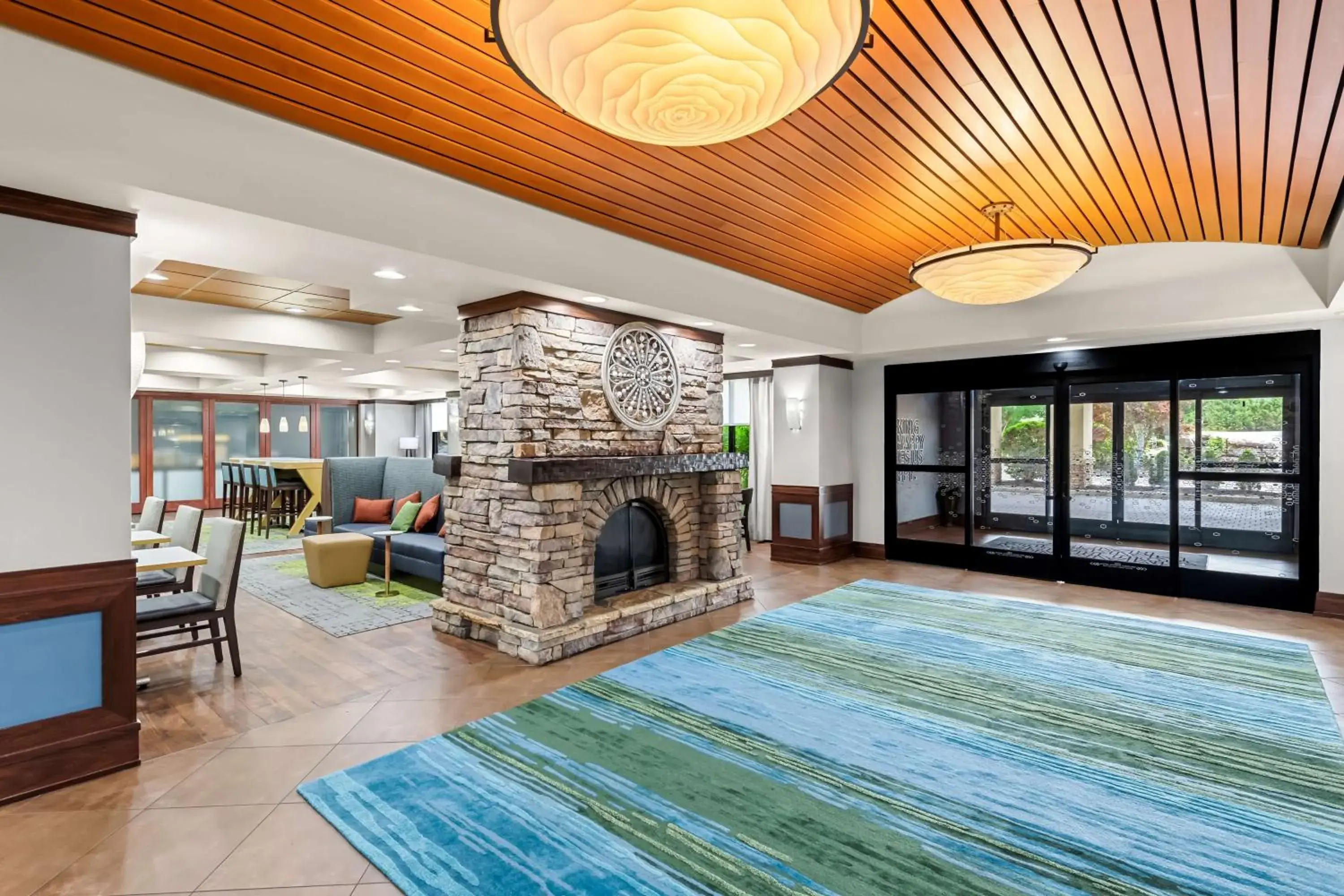 Lobby or reception, Bed in Hampton Inn Chattanooga-North Lobby or reception, Bed in Hampton Inn Chattanooga-North