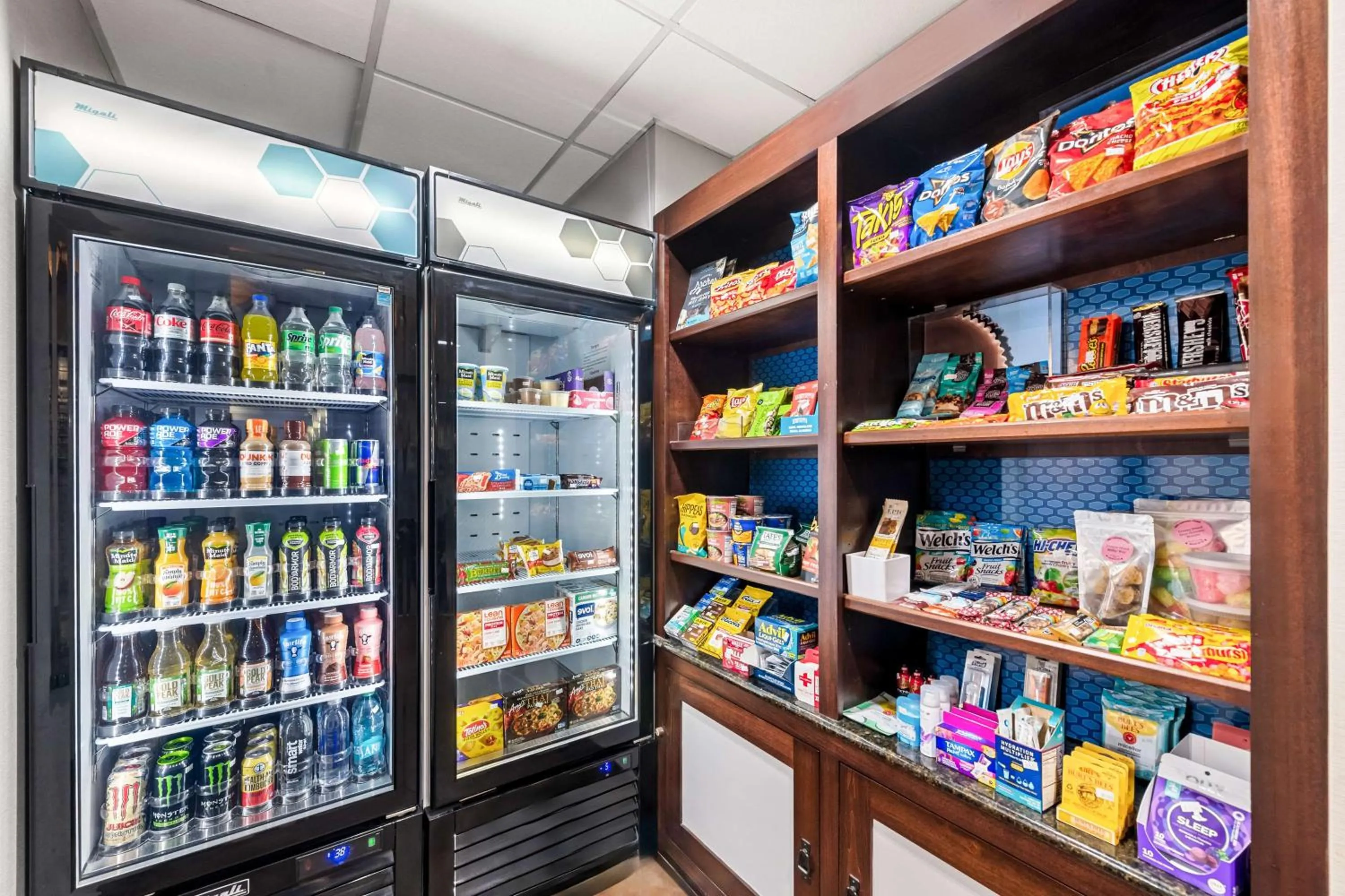 Dining area in Hampton Inn Chattanooga-North