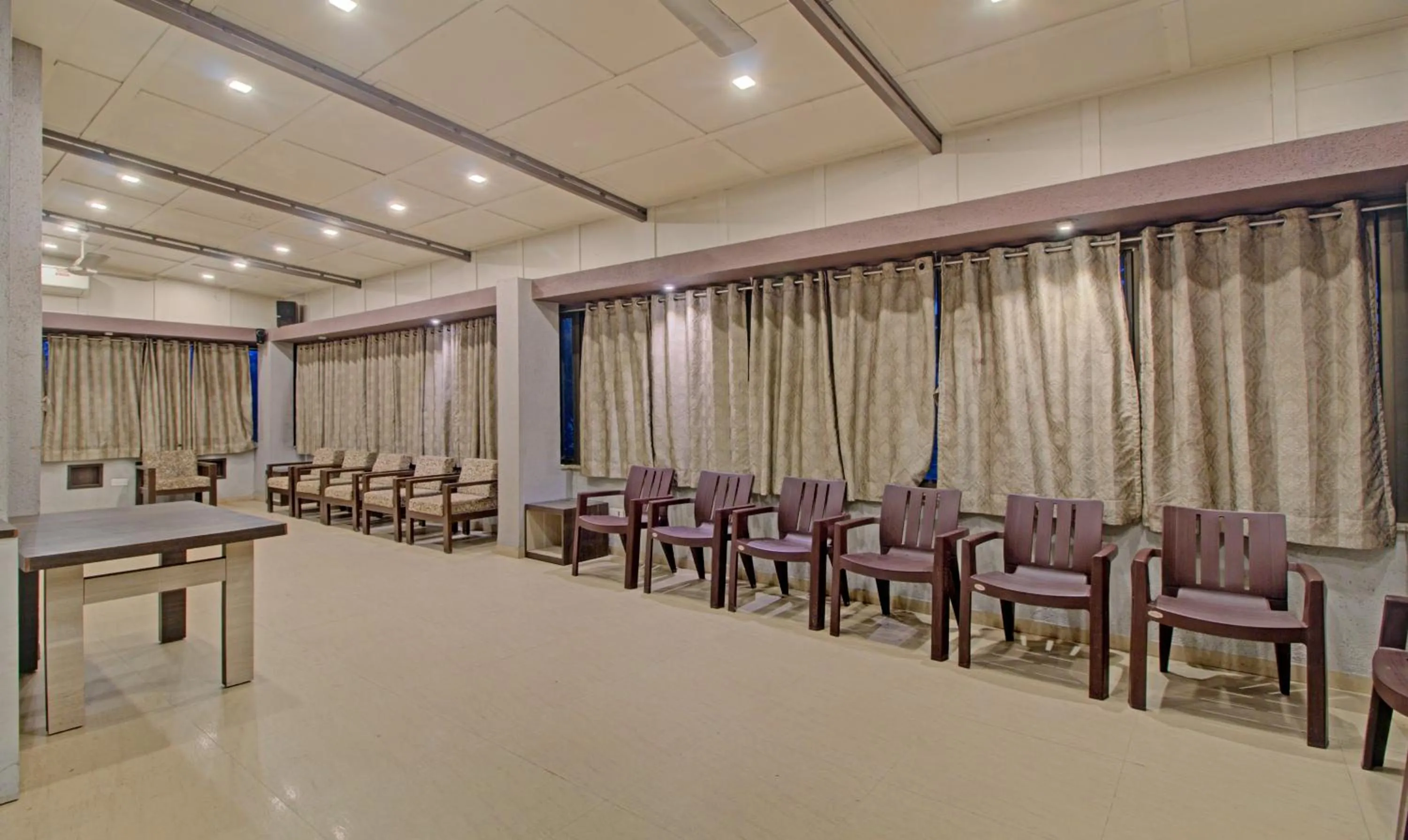 Meeting/conference room in Treebo Sumati Baner