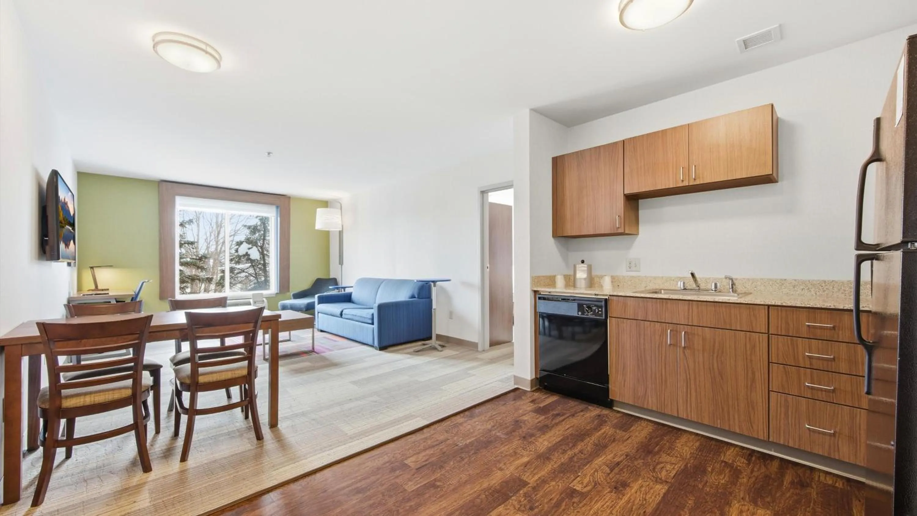 Photo of the whole room in Holiday Inn Express & Suites Bethlehem Airport-Allentown Area