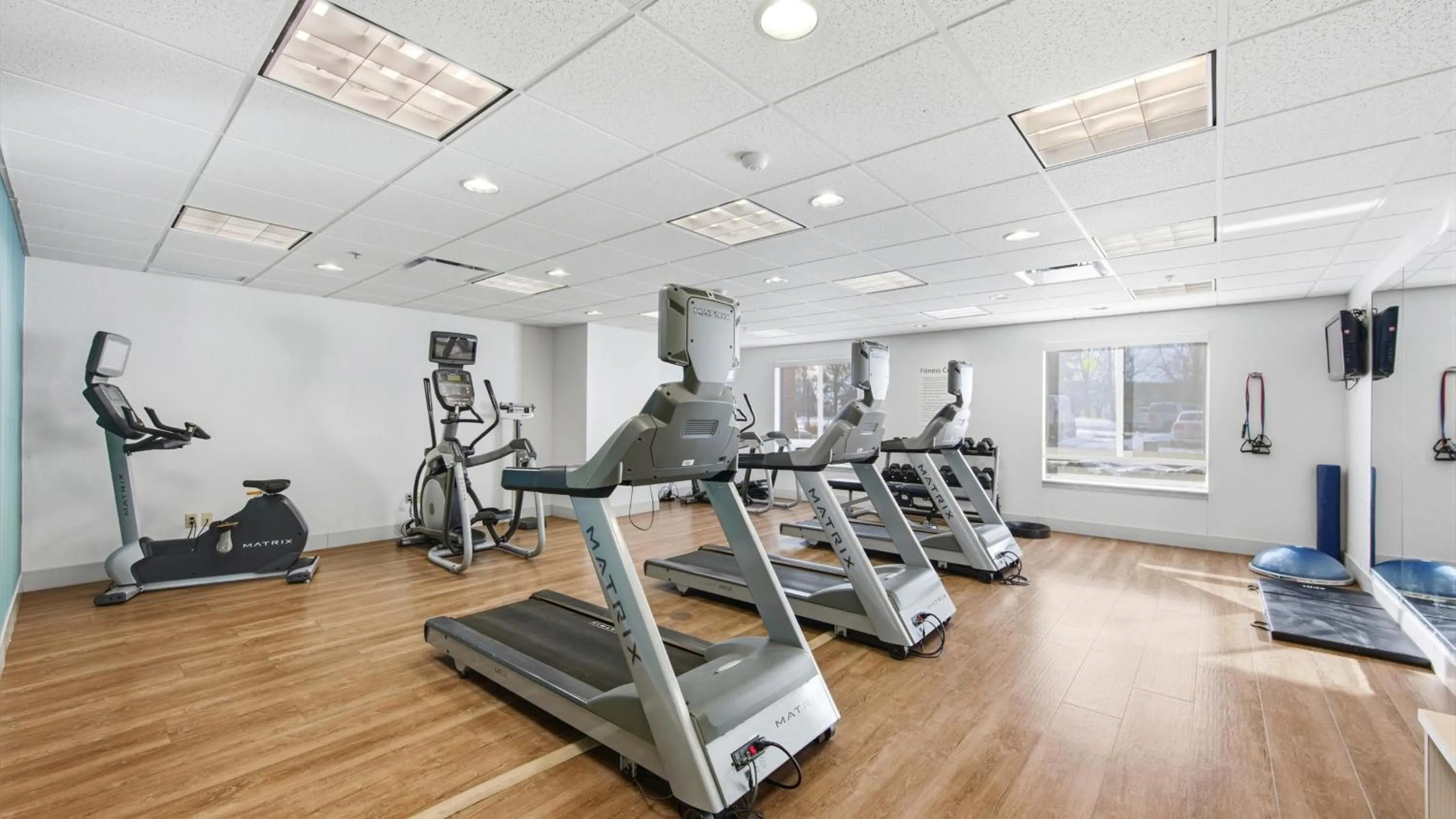 Fitness centre/facilities in Holiday Inn Express & Suites Bethlehem Airport-Allentown Area