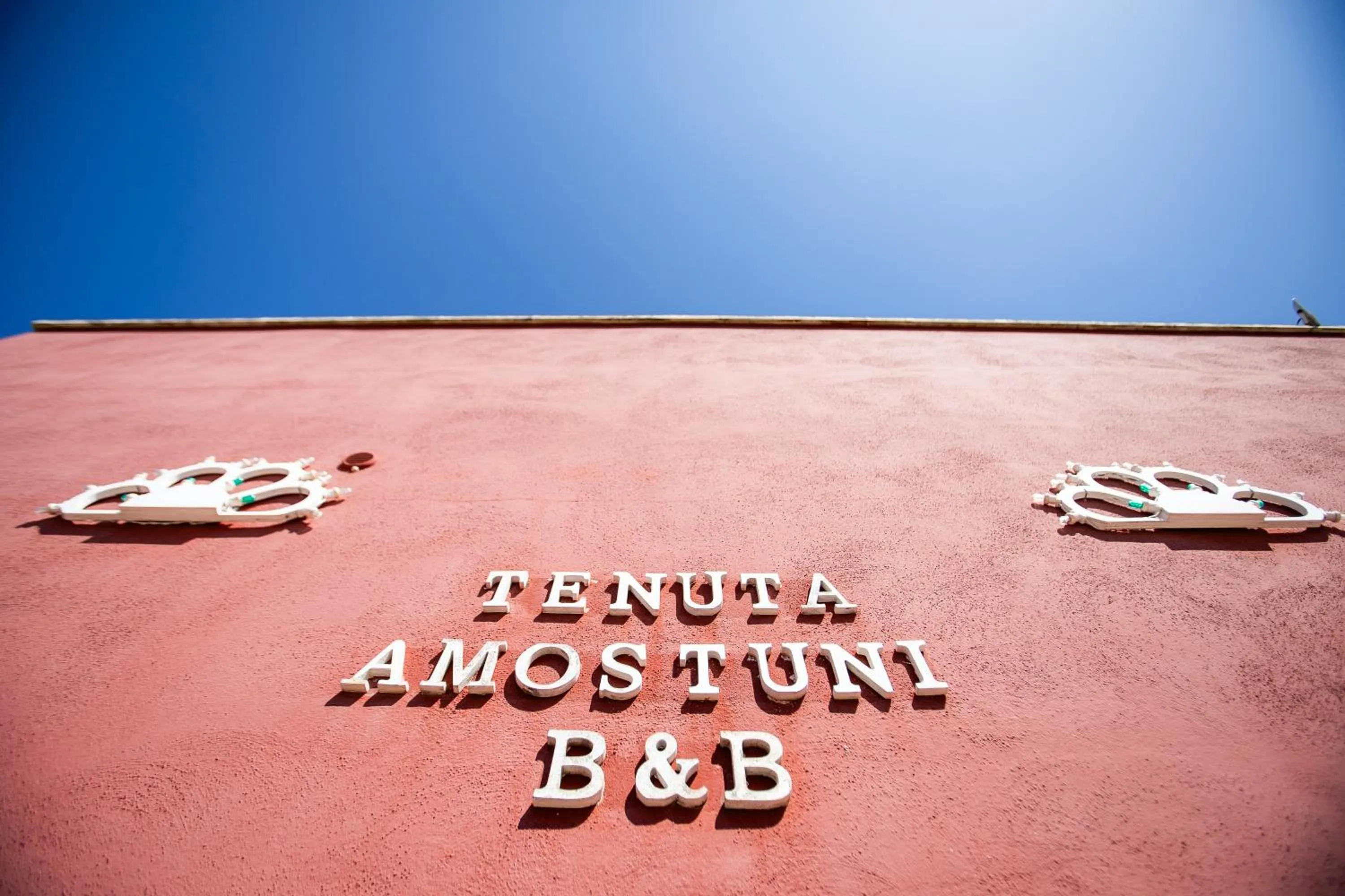 Tenuta Amostuni-Country House