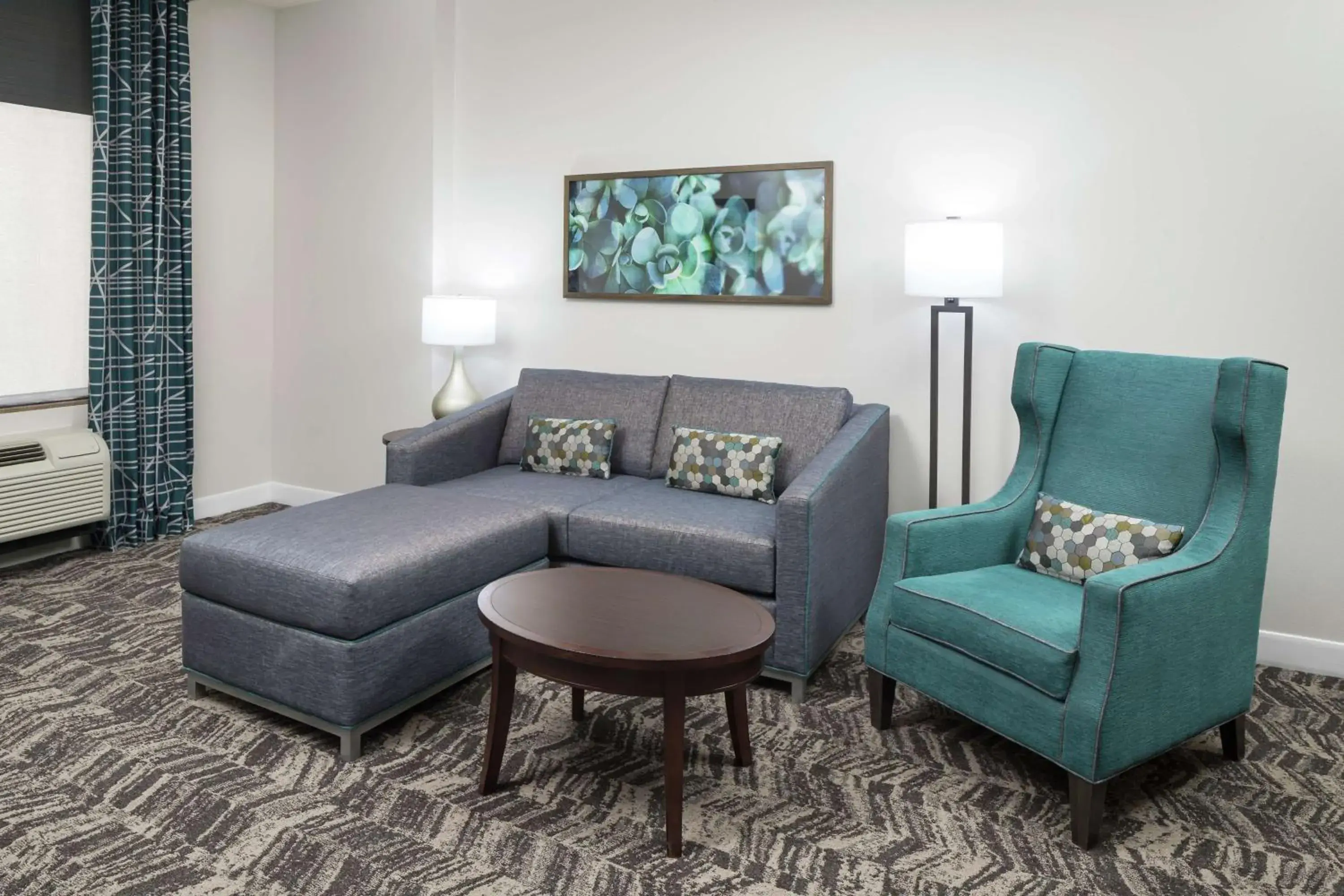 Living room in Hilton Garden Inn DFW North Grapevine Living room in Hilton Garden Inn DFW North Grapevine