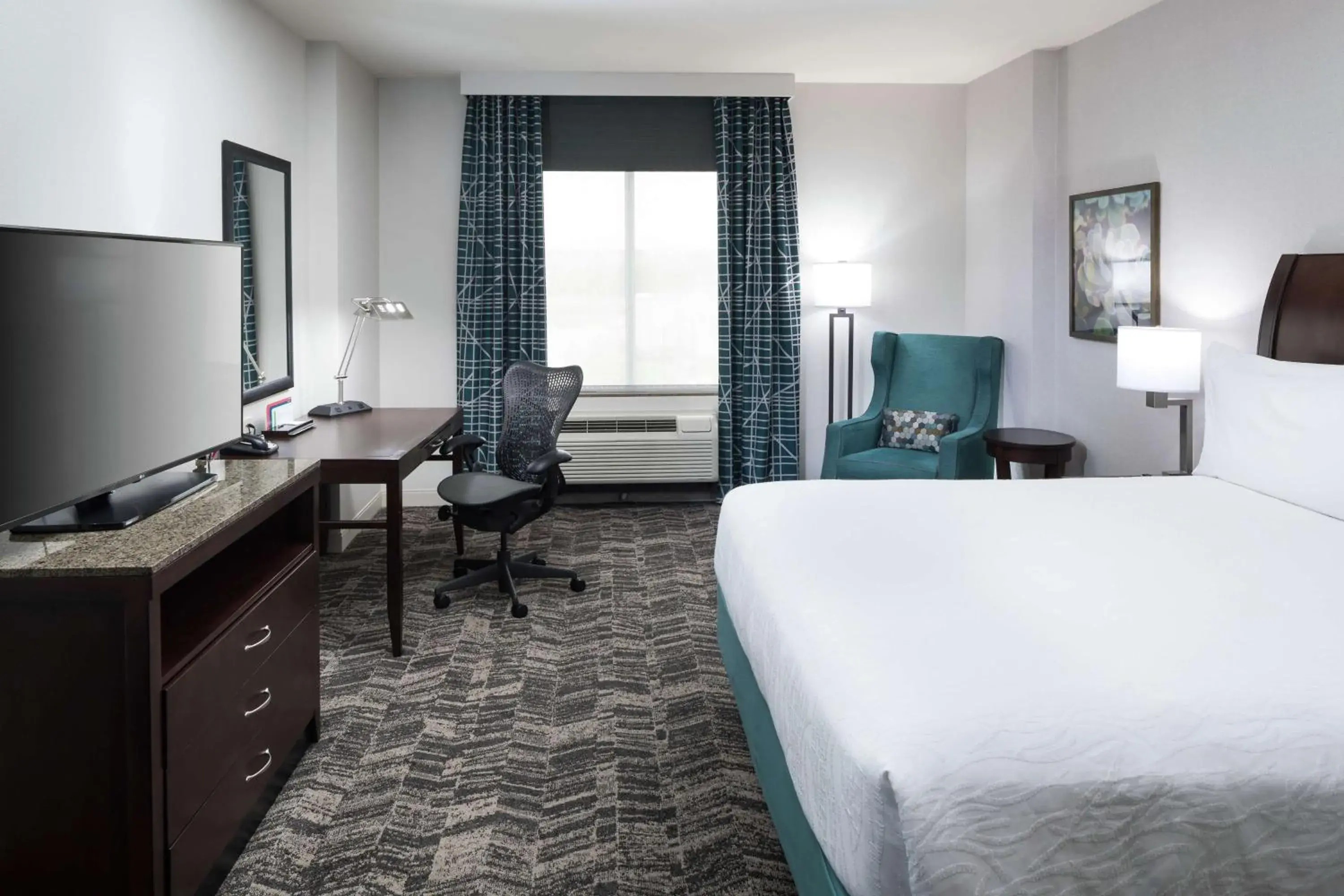 Bedroom, Bed in Hilton Garden Inn DFW North Grapevine Bedroom, Bed in Hilton Garden Inn DFW North Grapevine