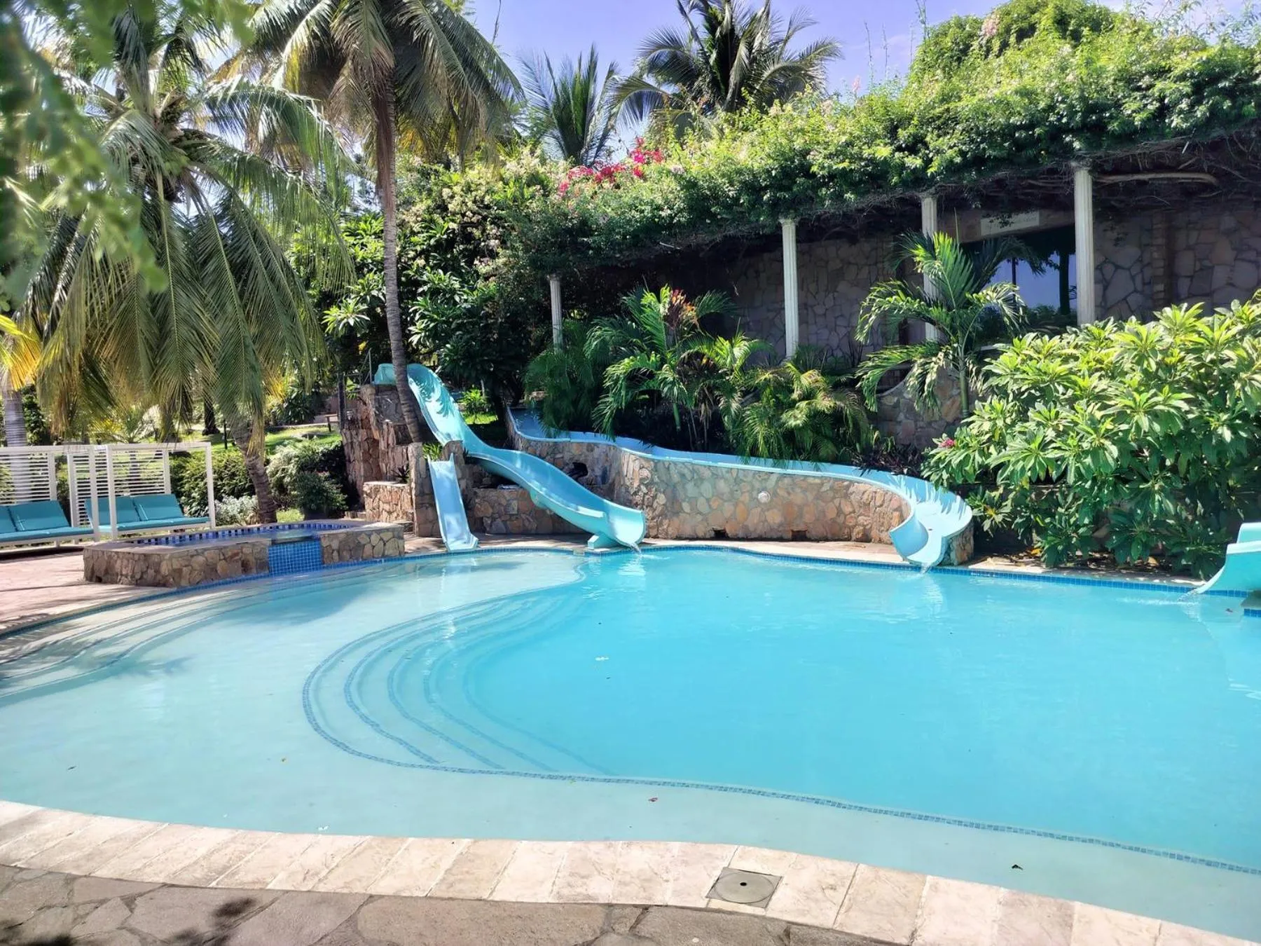 Hot Tub in Lake Kariba Inns